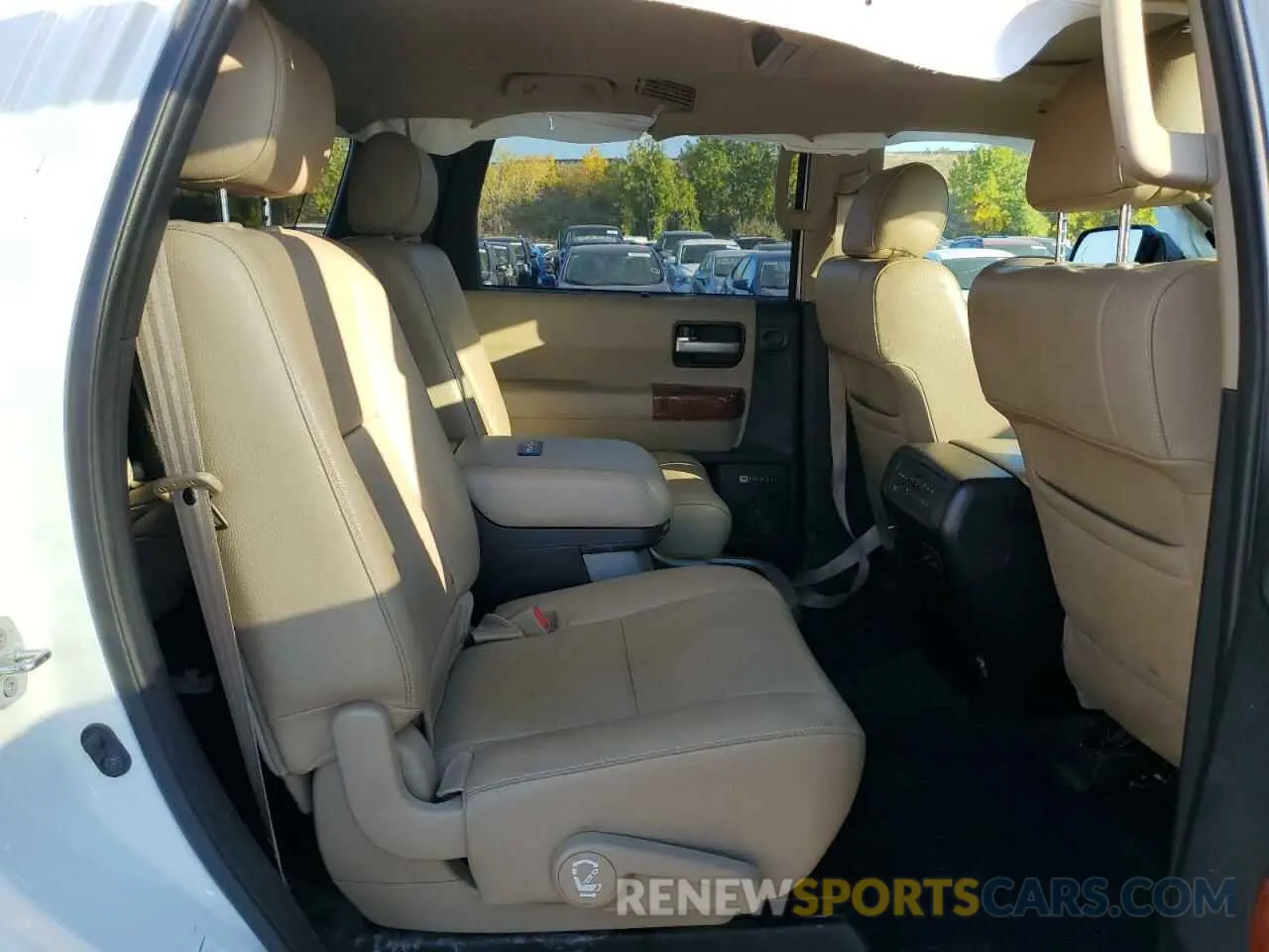 10 Фотография поврежденного автомобиля 5TDDY5G15KS168285 TOYOTA SEQUOIA 2019