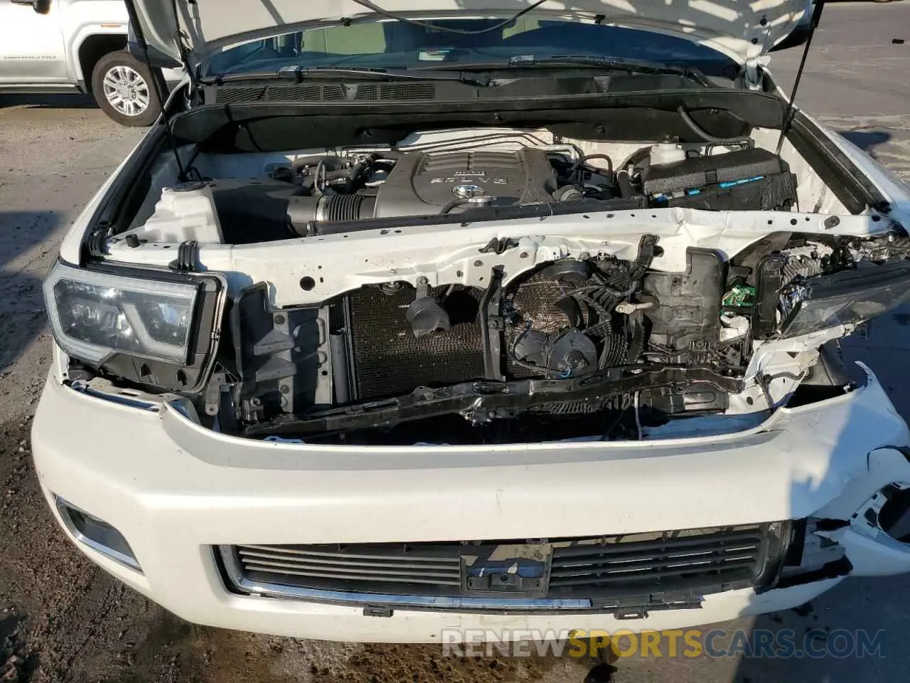 11 Фотография поврежденного автомобиля 5TDDY5G15KS168285 TOYOTA SEQUOIA 2019