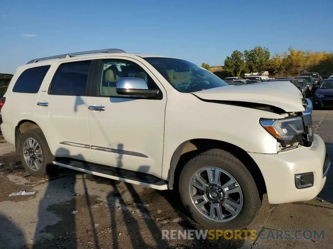 4 Фотография поврежденного автомобиля 5TDDY5G15KS168285 TOYOTA SEQUOIA 2019