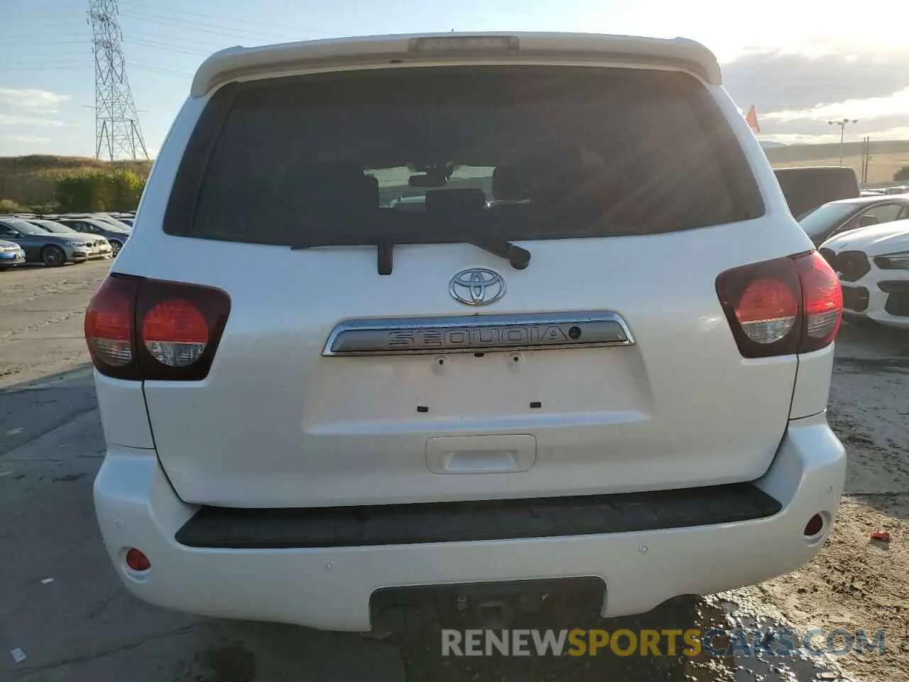 6 Фотография поврежденного автомобиля 5TDDY5G15KS168285 TOYOTA SEQUOIA 2019