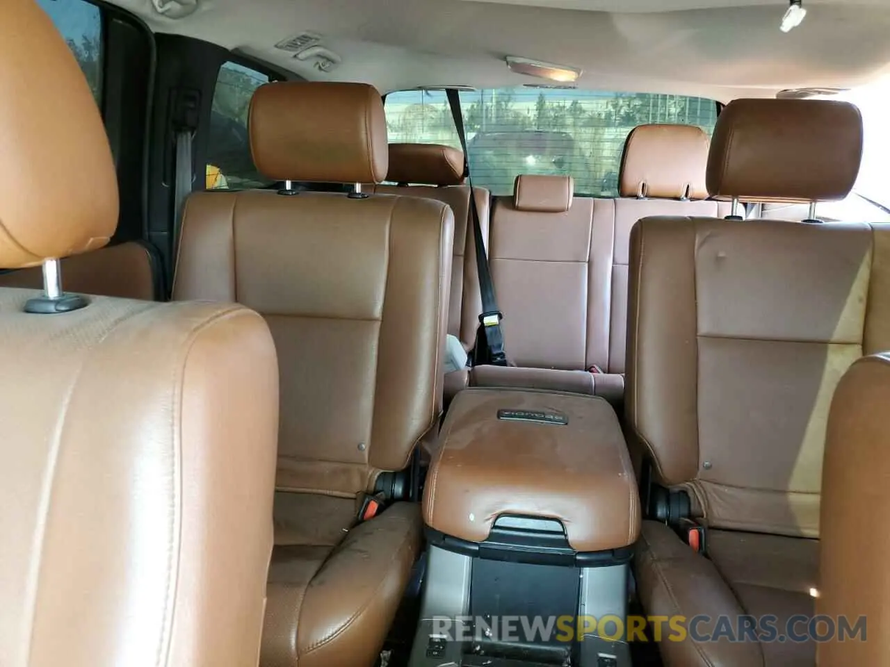 10 Photograph of a damaged car 5TDYY5G12KS073586 TOYOTA SEQUOIA 2019