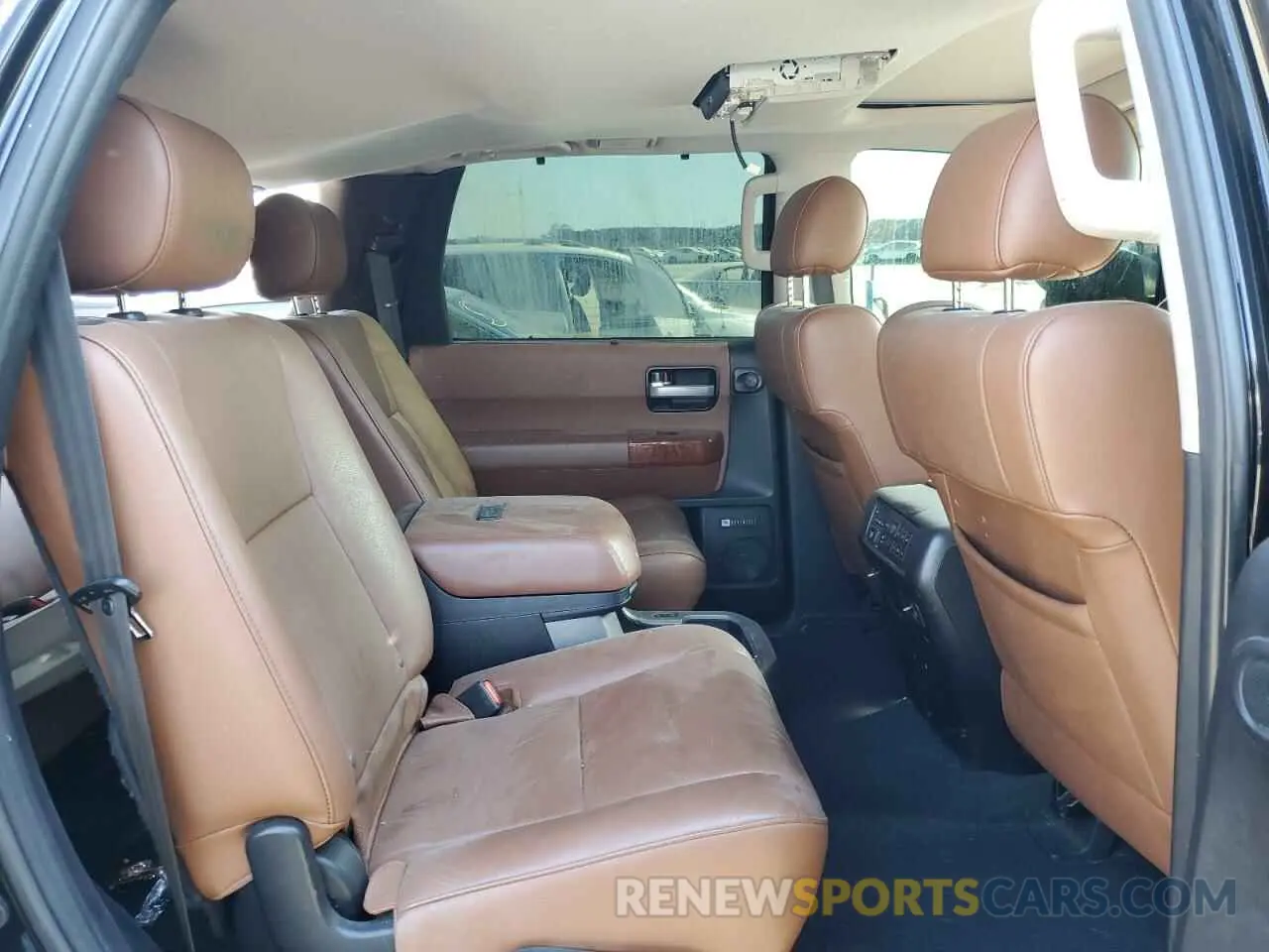 11 Photograph of a damaged car 5TDYY5G12KS073586 TOYOTA SEQUOIA 2019