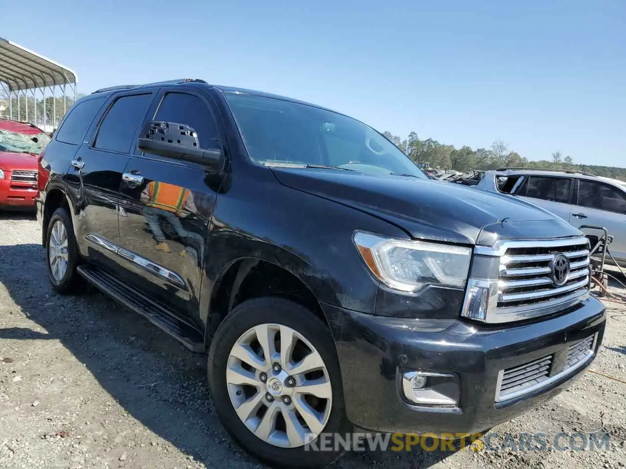4 Photograph of a damaged car 5TDYY5G12KS073586 TOYOTA SEQUOIA 2019