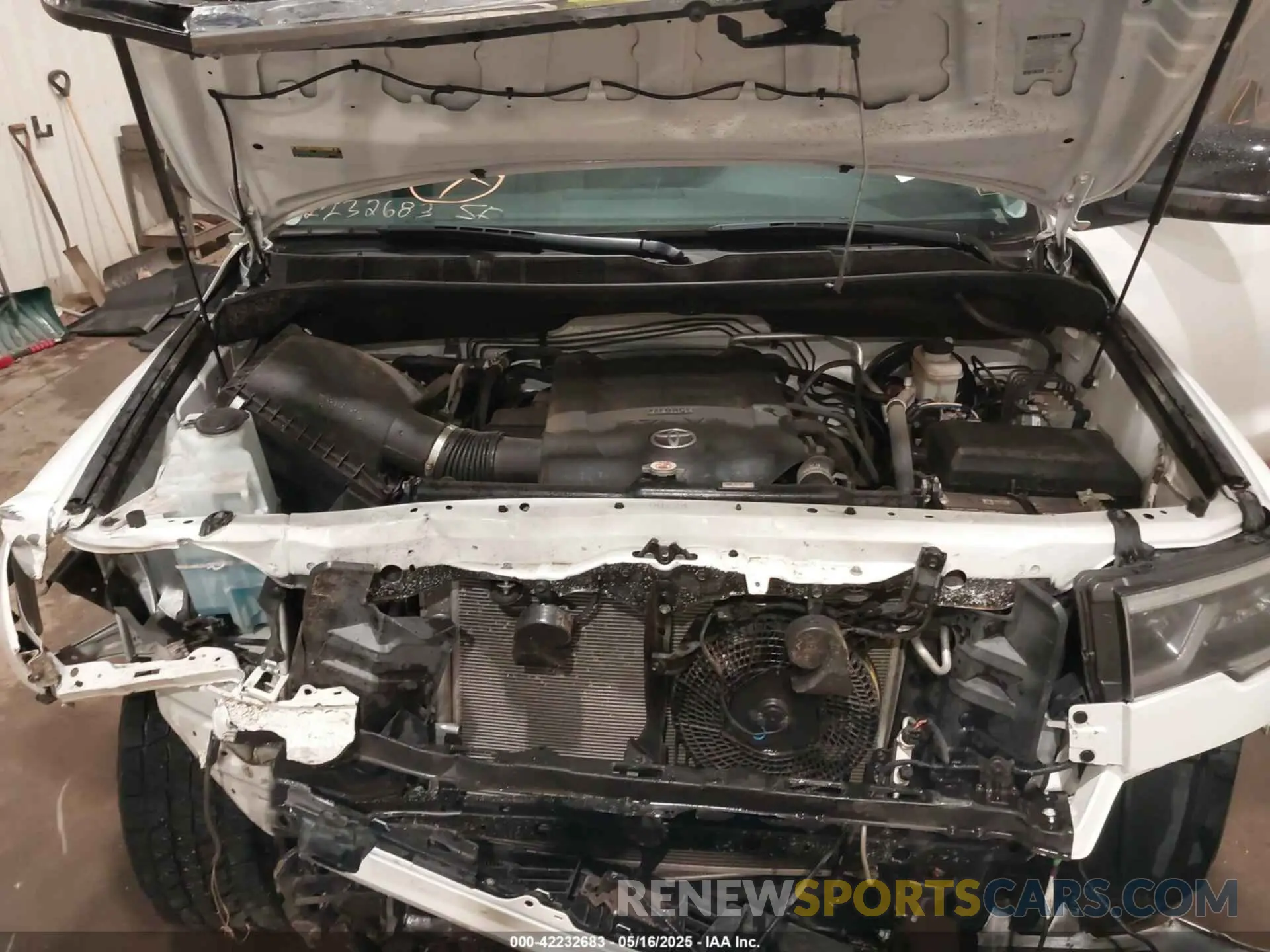 10 Photograph of a damaged car 5TDBY5G12LS177843 TOYOTA SEQUOIA 2020