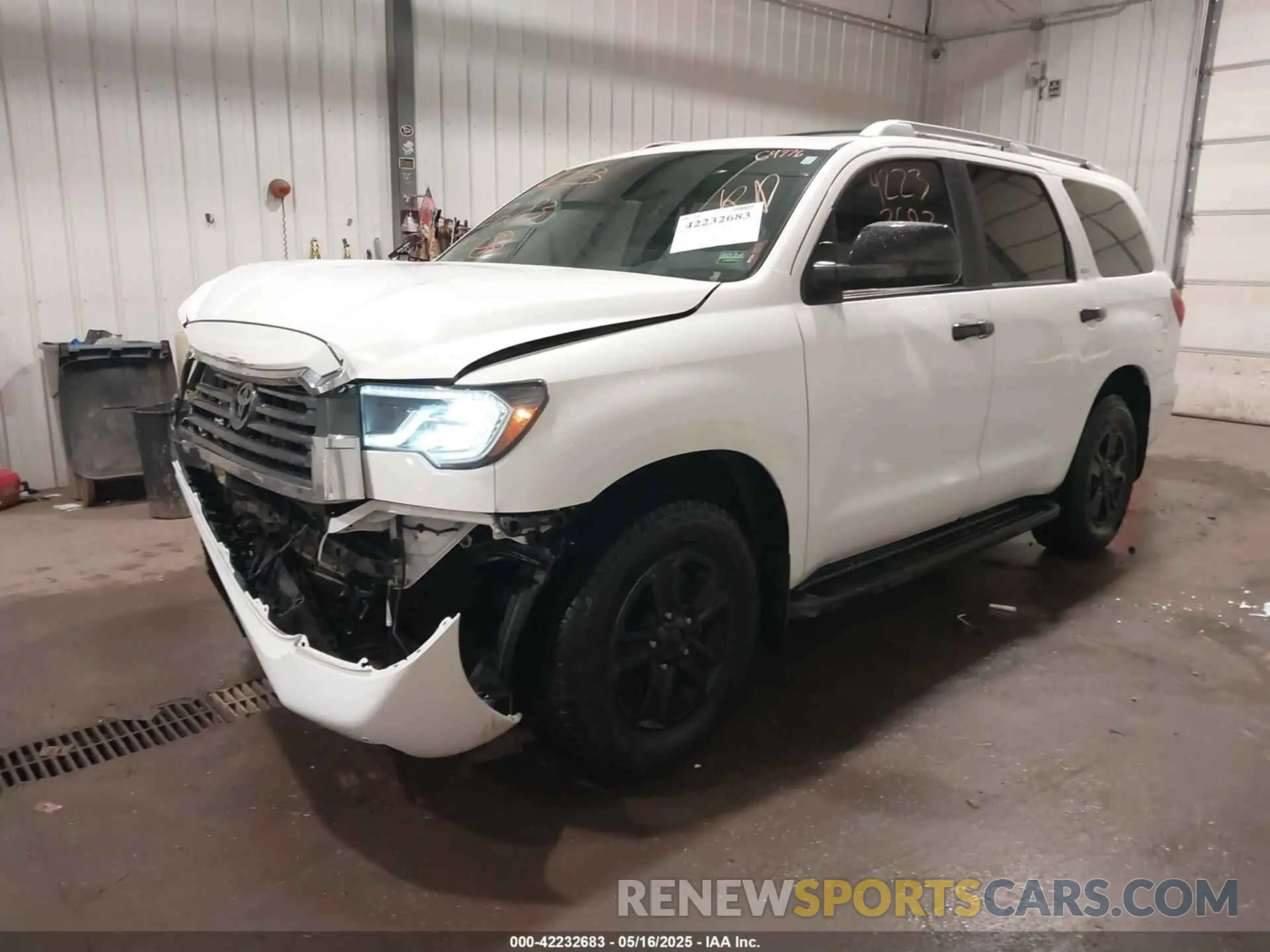 2 Photograph of a damaged car 5TDBY5G12LS177843 TOYOTA SEQUOIA 2020