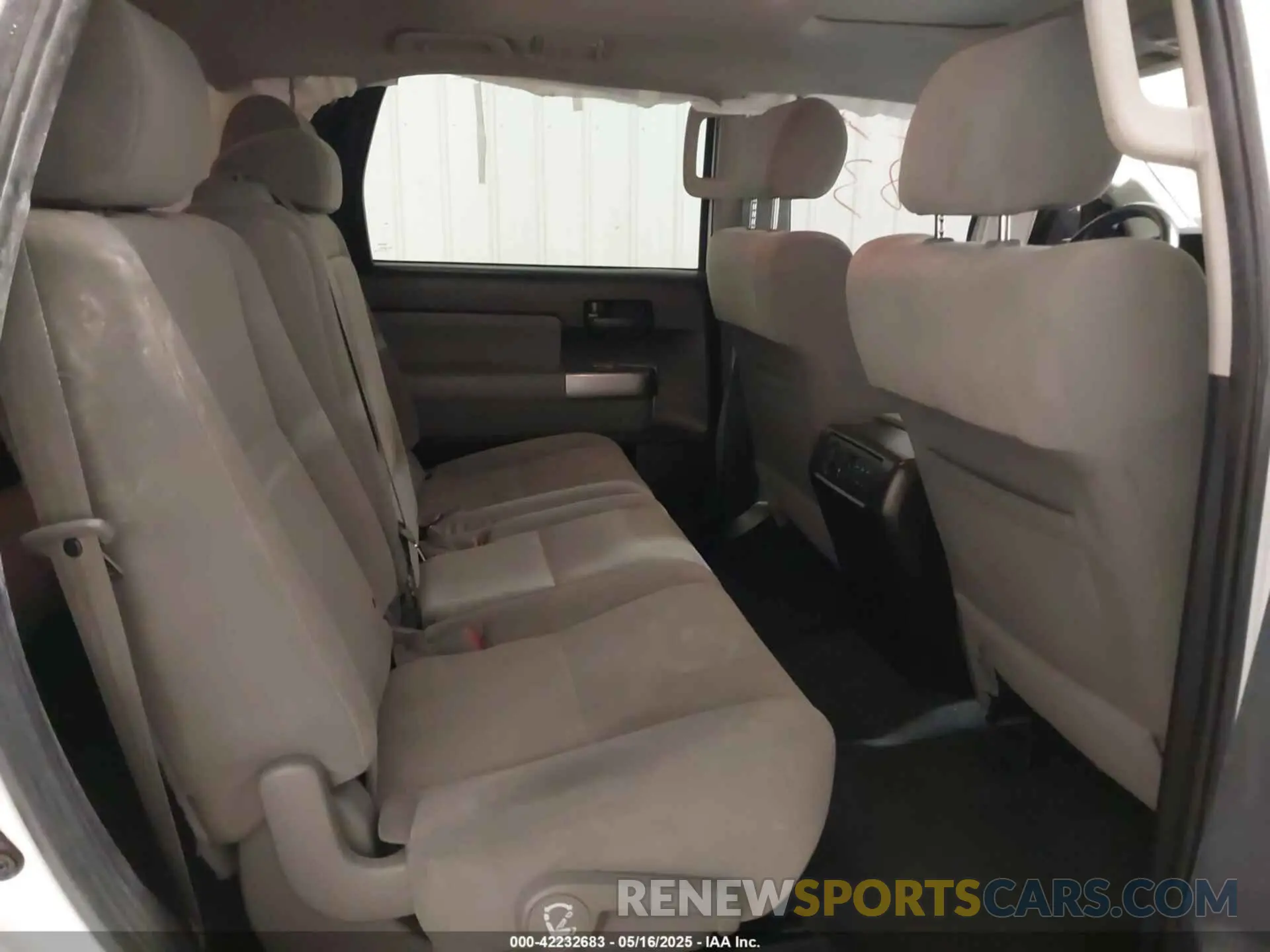 8 Photograph of a damaged car 5TDBY5G12LS177843 TOYOTA SEQUOIA 2020
