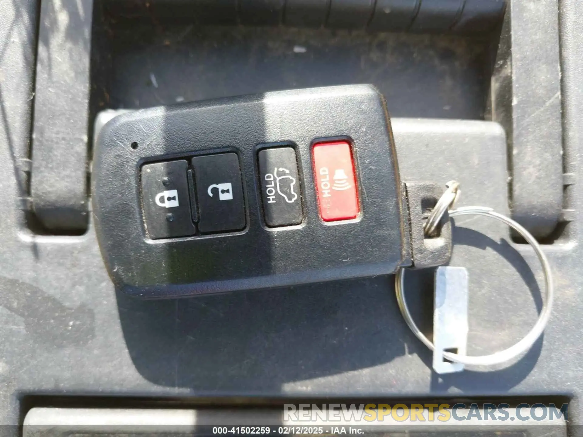 11 Фотография поврежденного автомобиля 5TDDY5G10LS175226 TOYOTA SEQUOIA 2020