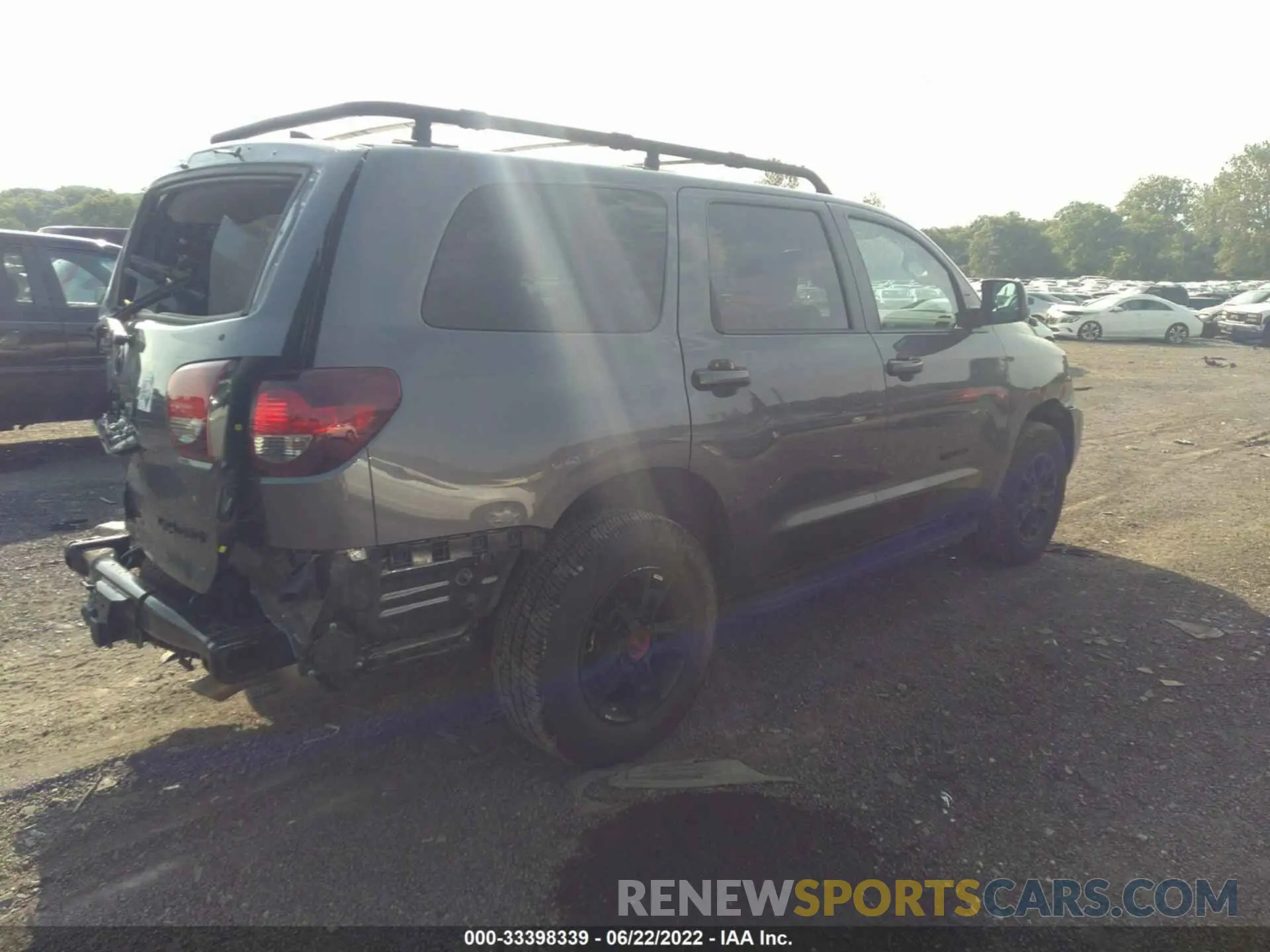 4 Photograph of a damaged car 5TDEY5B10MS183226 TOYOTA SEQUOIA 2021