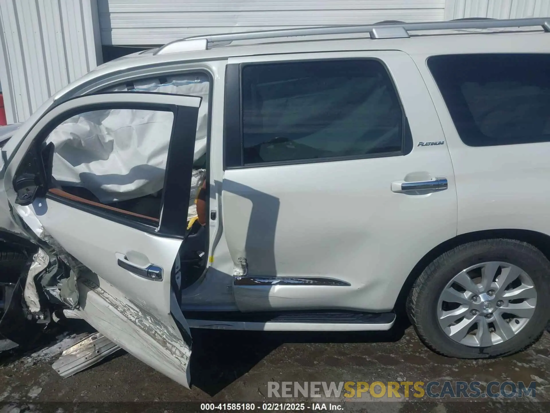 17 Фотография поврежденного автомобиля 5TDGY5B19MS184948 TOYOTA SEQUOIA 2021