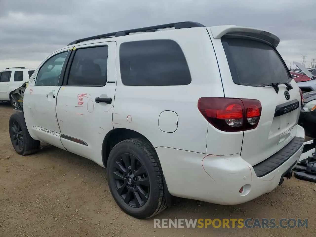 2 Photograph of a damaged car 5TDHY5B1XMS182789 TOYOTA SEQUOIA 2021