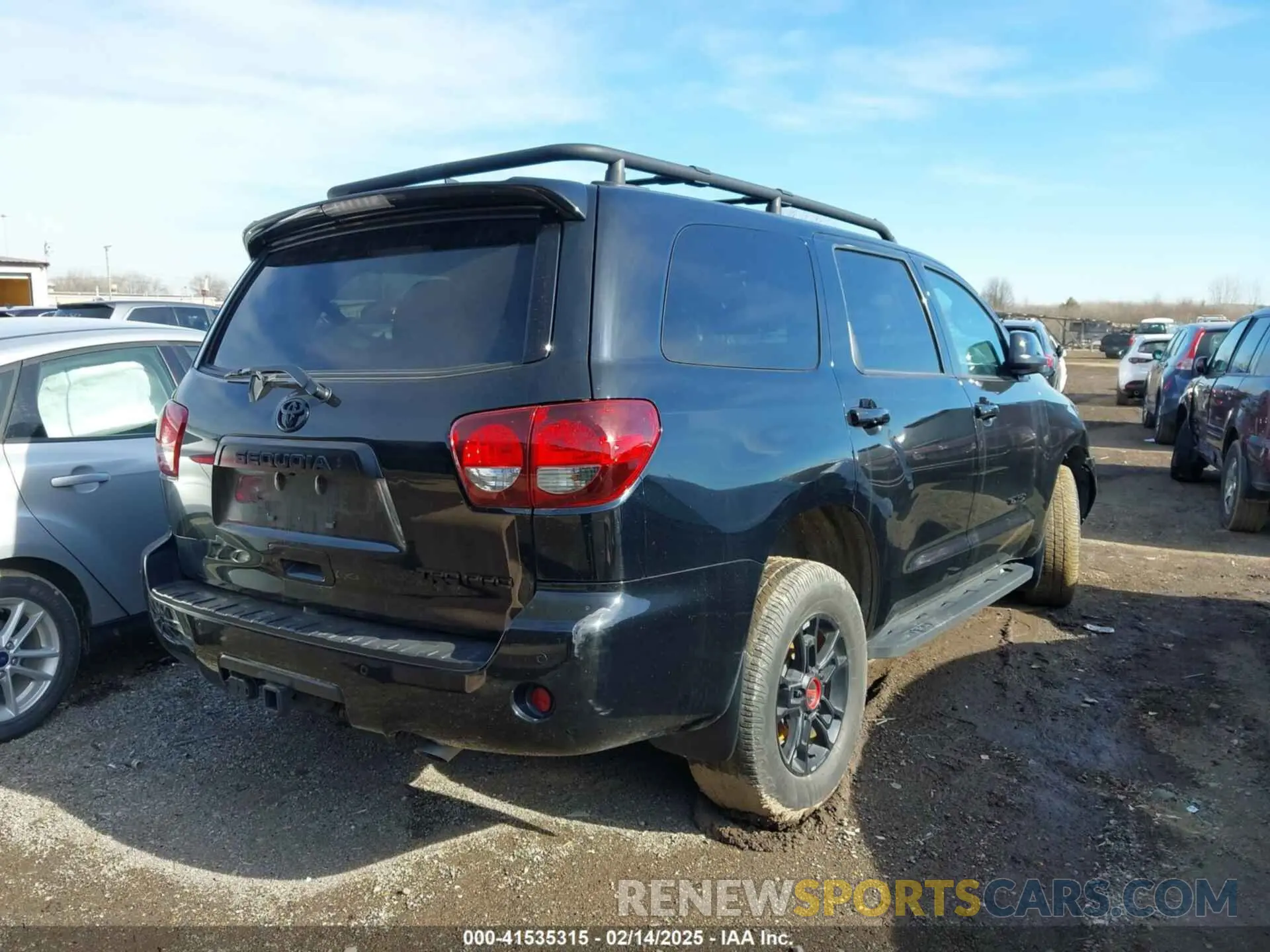 16 Photograph of a damaged car 5TDEY5B14NS187796 TOYOTA SEQUOIA 2022