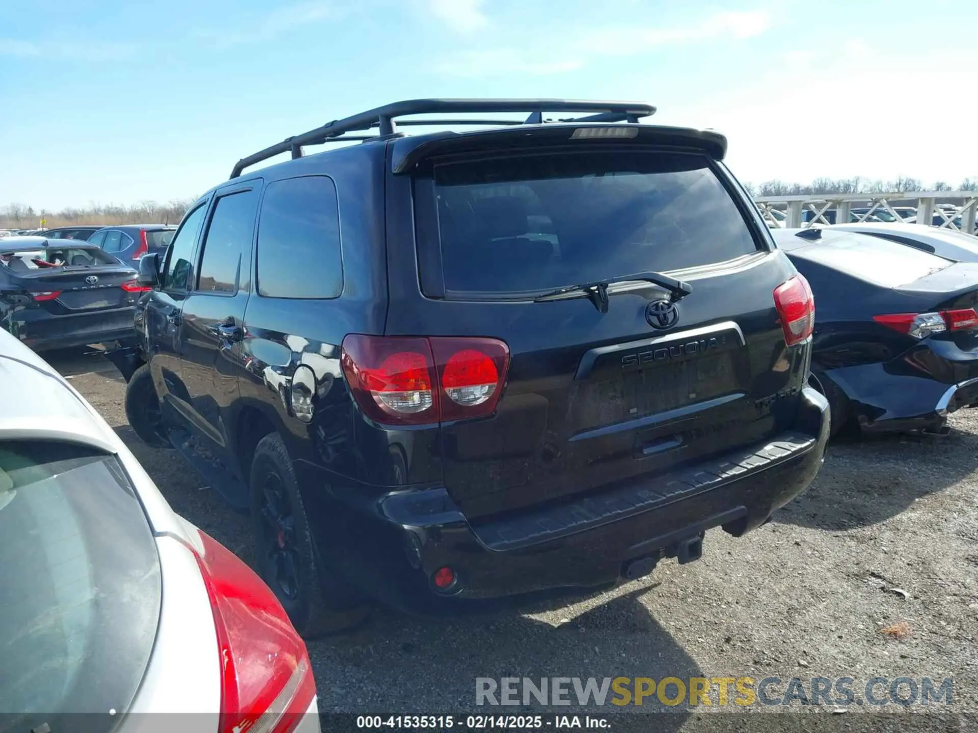 3 Photograph of a damaged car 5TDEY5B14NS187796 TOYOTA SEQUOIA 2022
