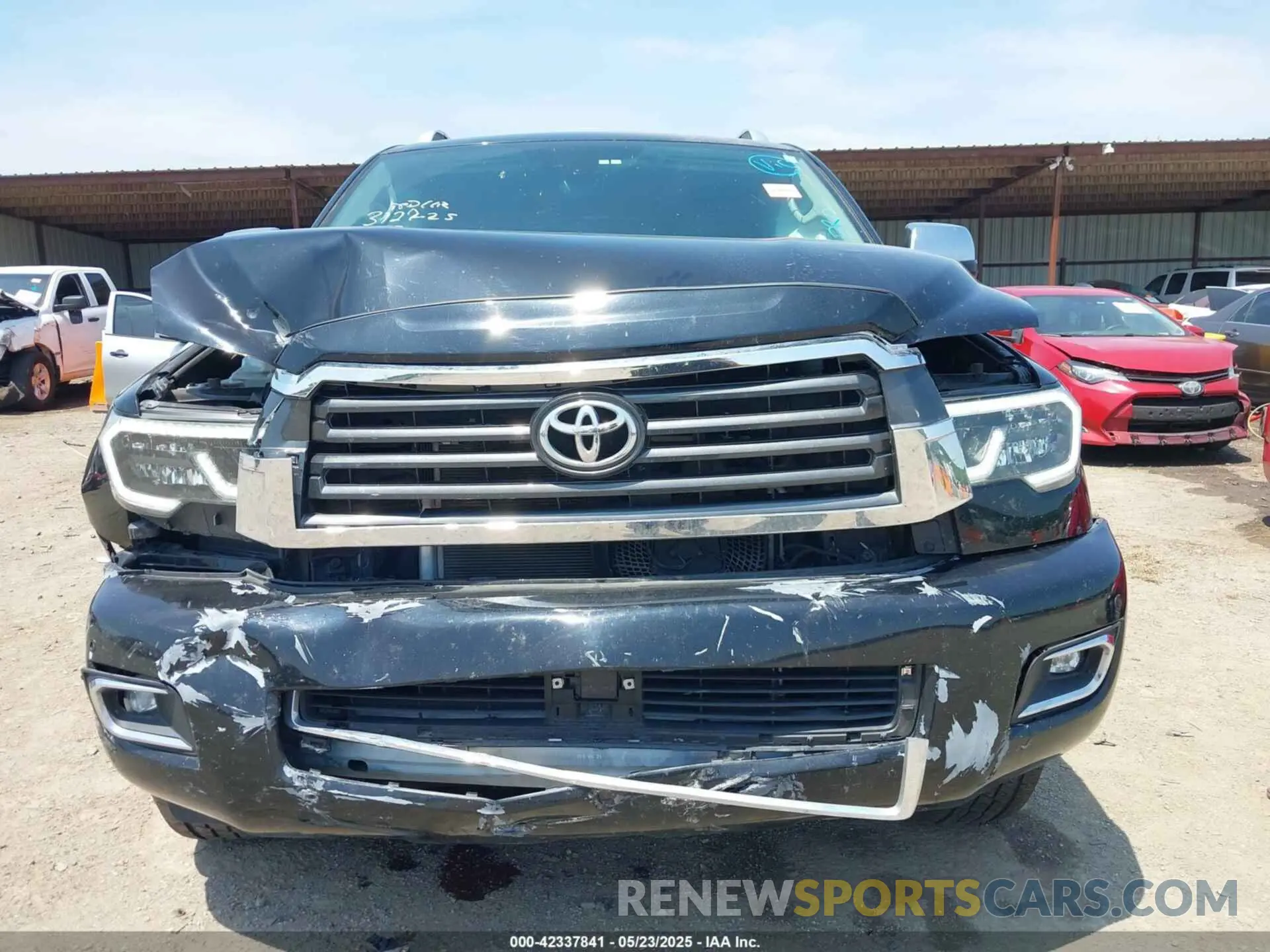 6 Photograph of a damaged car 5TDFY5B12NS189812 TOYOTA SEQUOIA 2022