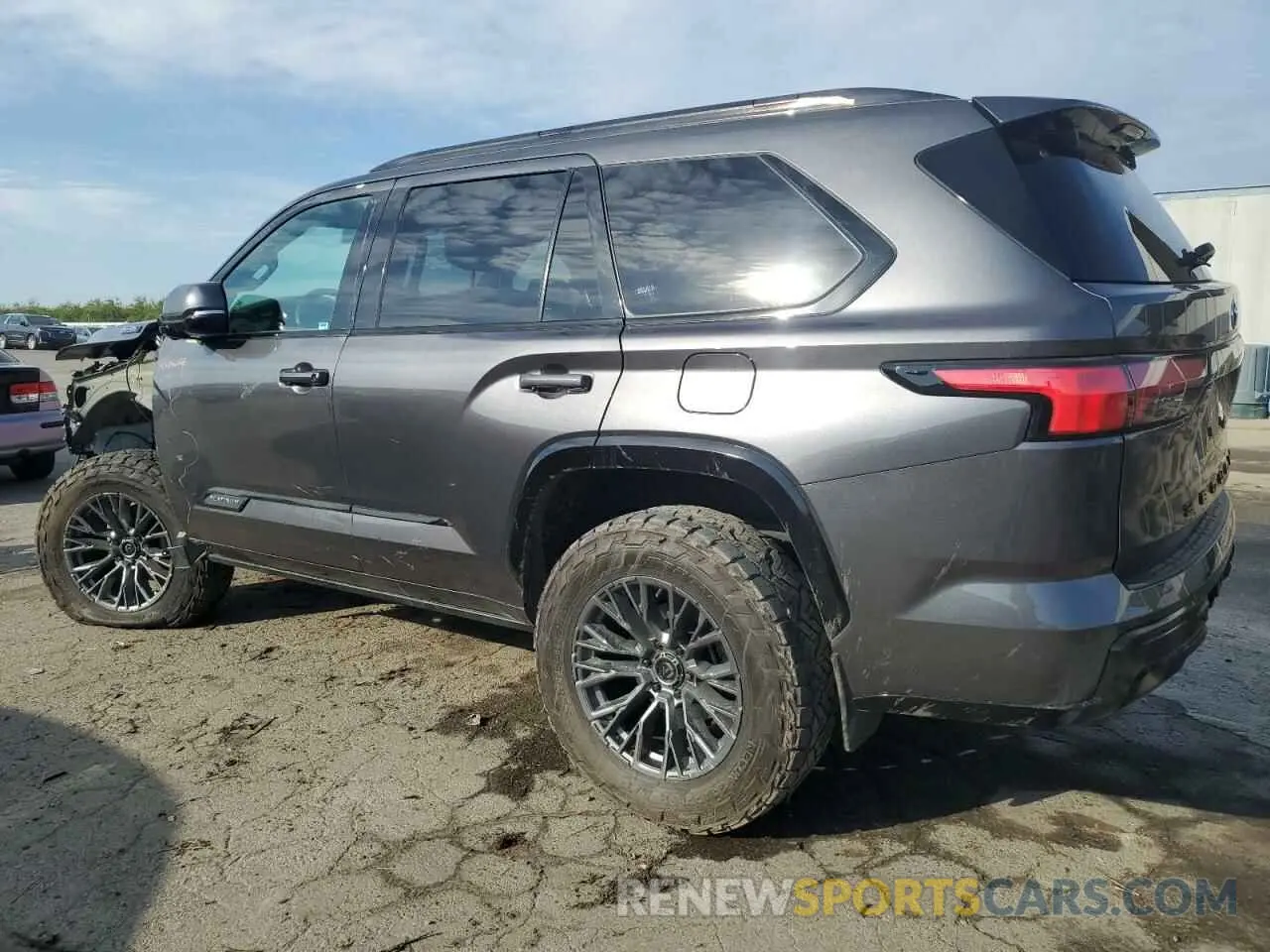 2 Фотография поврежденного автомобиля 7SVAAAAA3PX001066 TOYOTA SEQUOIA 2023