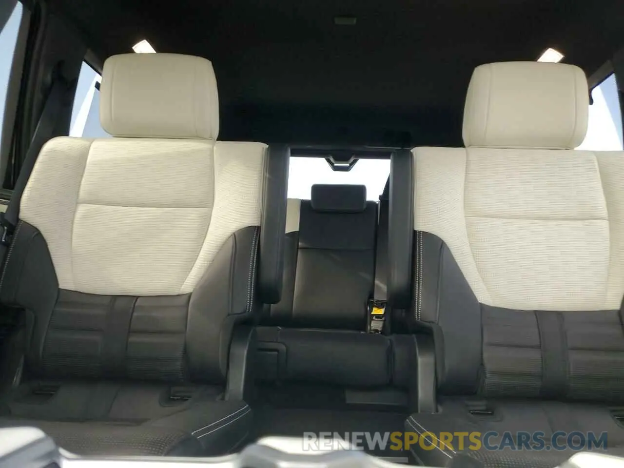 10 Фотография поврежденного автомобиля 7SVAAAAA3PX002041 TOYOTA SEQUOIA 2023