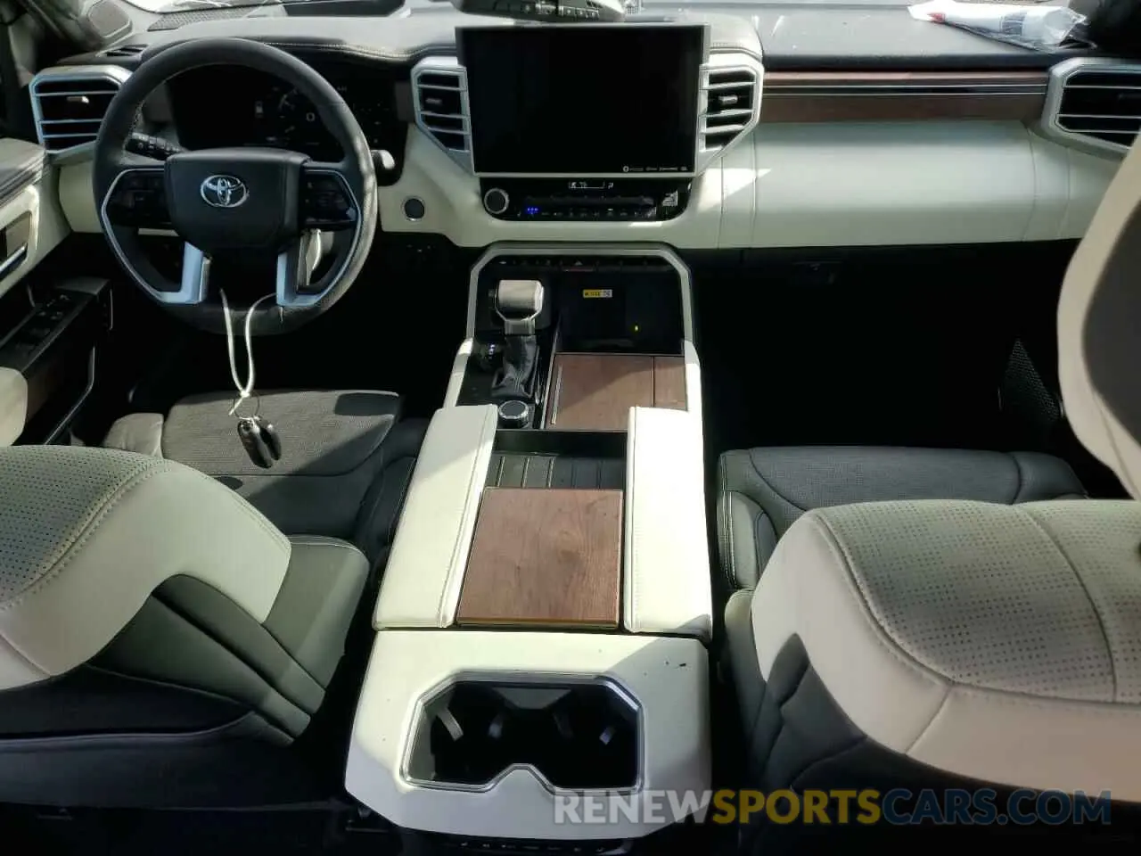 8 Фотография поврежденного автомобиля 7SVAAAAA3PX002041 TOYOTA SEQUOIA 2023