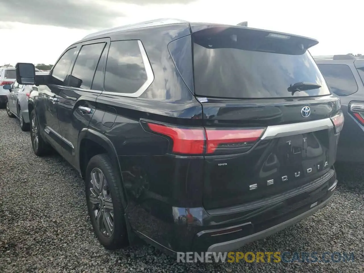 2 Фотография поврежденного автомобиля 7SVAAAAA5PX001618 TOYOTA SEQUOIA 2023
