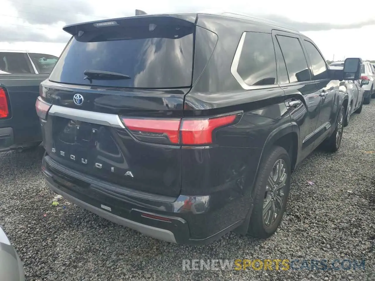 3 Фотография поврежденного автомобиля 7SVAAAAA5PX001618 TOYOTA SEQUOIA 2023