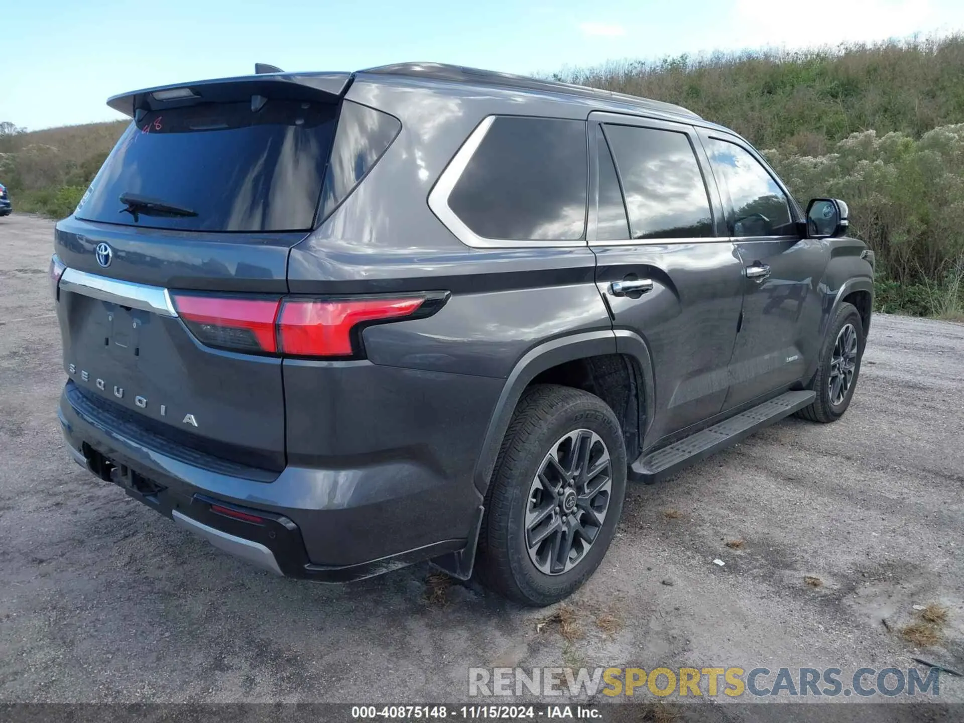 4 Photograph of a damaged car 7SVAAABA0PX016610 TOYOTA SEQUOIA 2023