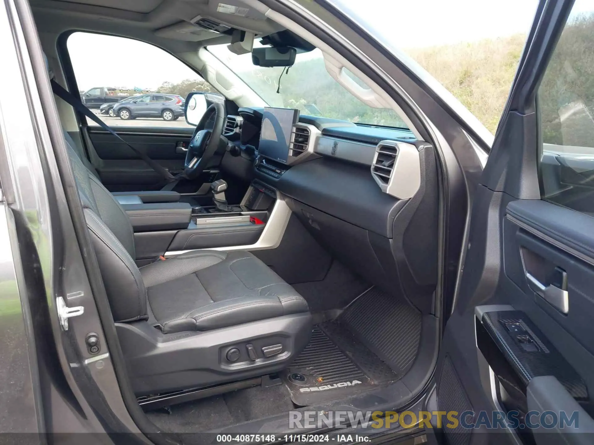 5 Photograph of a damaged car 7SVAAABA0PX016610 TOYOTA SEQUOIA 2023