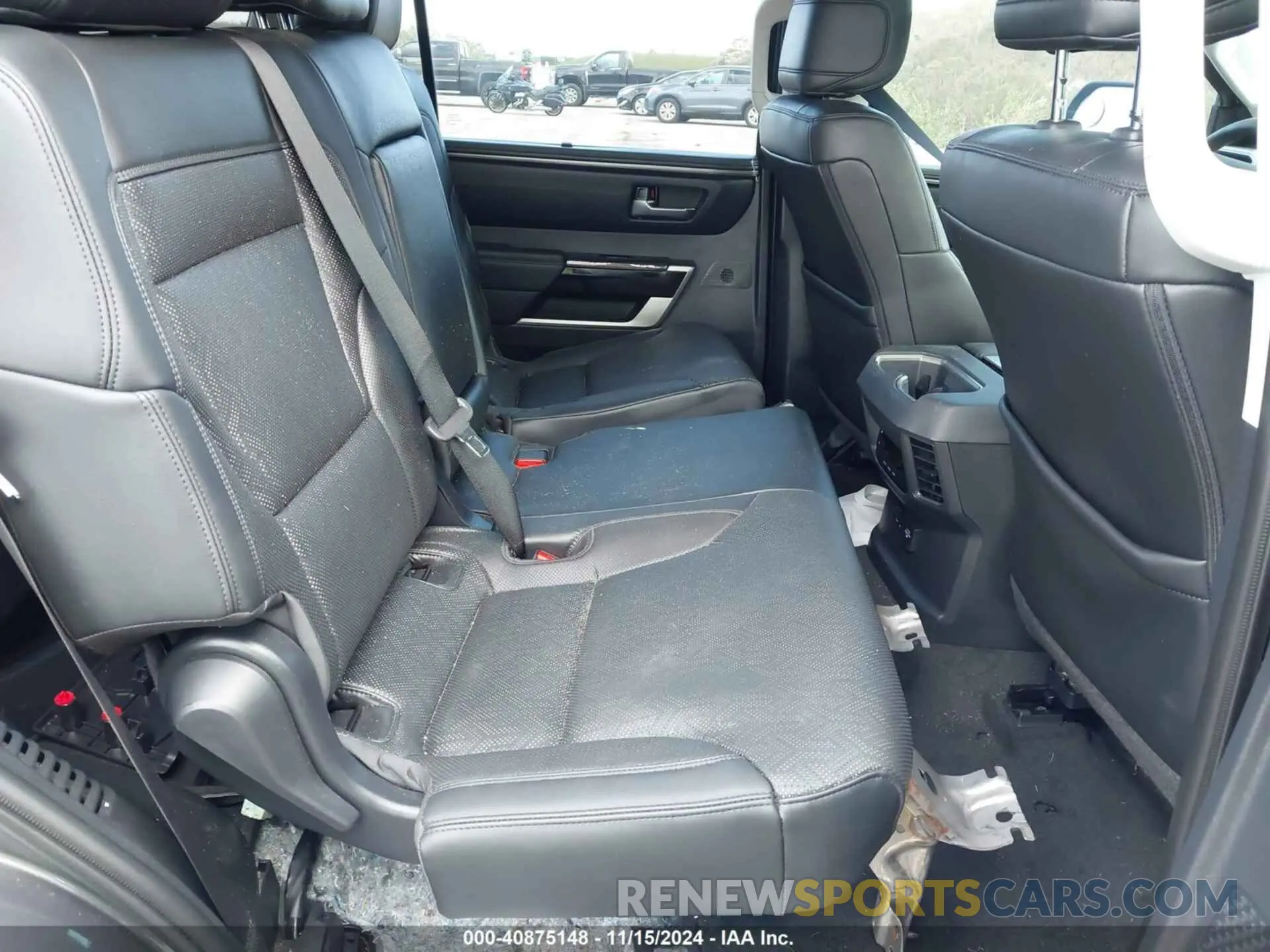8 Photograph of a damaged car 7SVAAABA0PX016610 TOYOTA SEQUOIA 2023