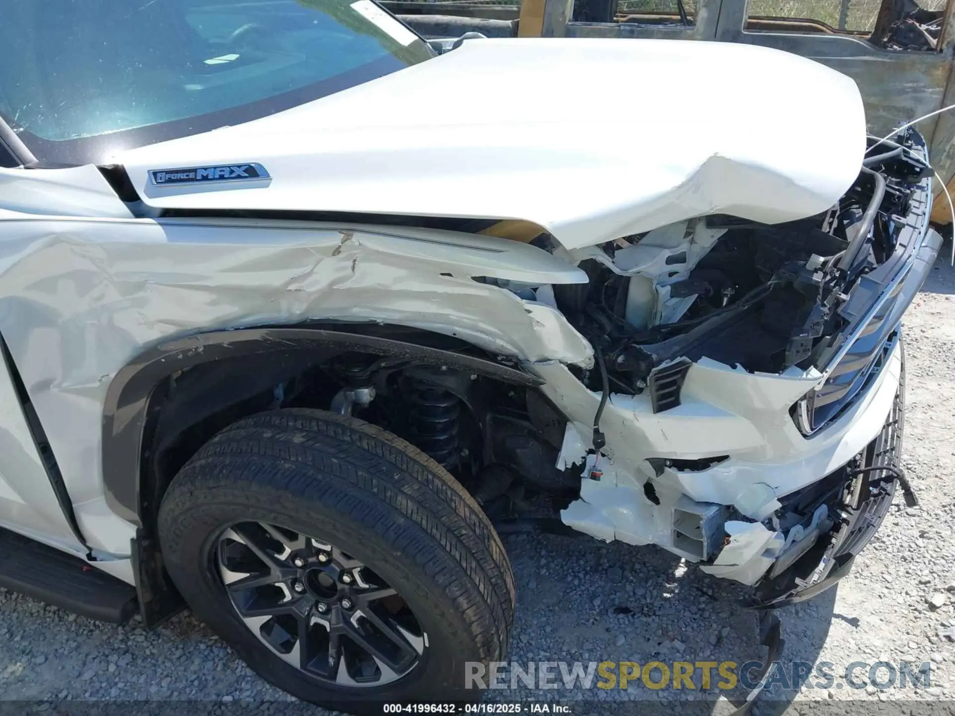16 Photograph of a damaged car 7SVAAABA0PX018132 TOYOTA SEQUOIA 2023