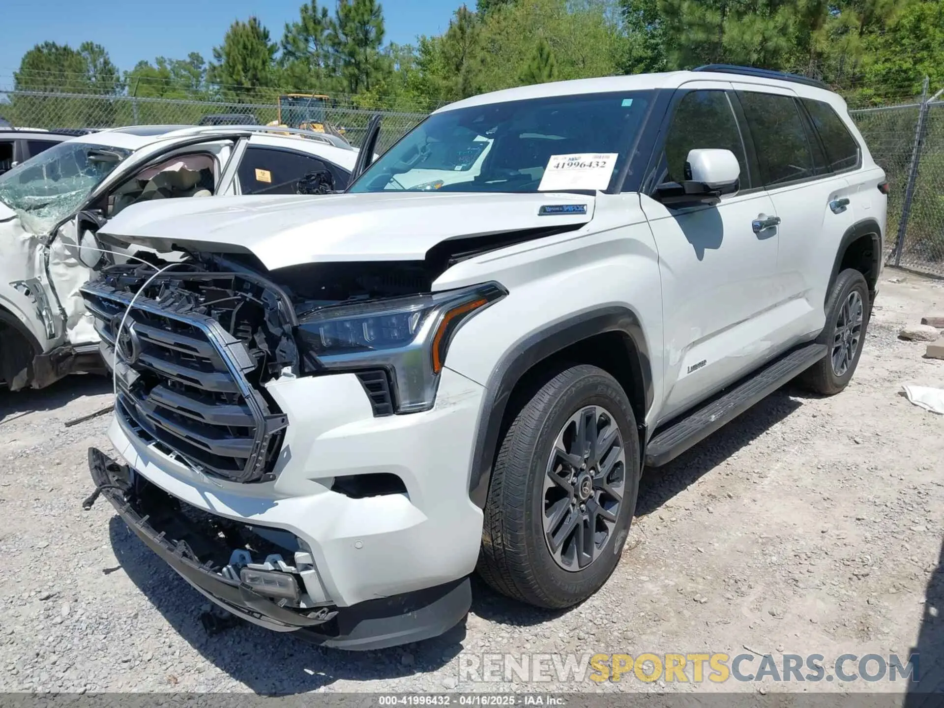 2 Photograph of a damaged car 7SVAAABA0PX018132 TOYOTA SEQUOIA 2023