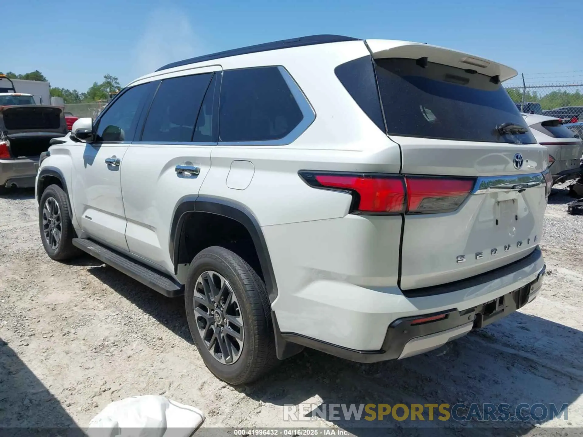 3 Photograph of a damaged car 7SVAAABA0PX018132 TOYOTA SEQUOIA 2023