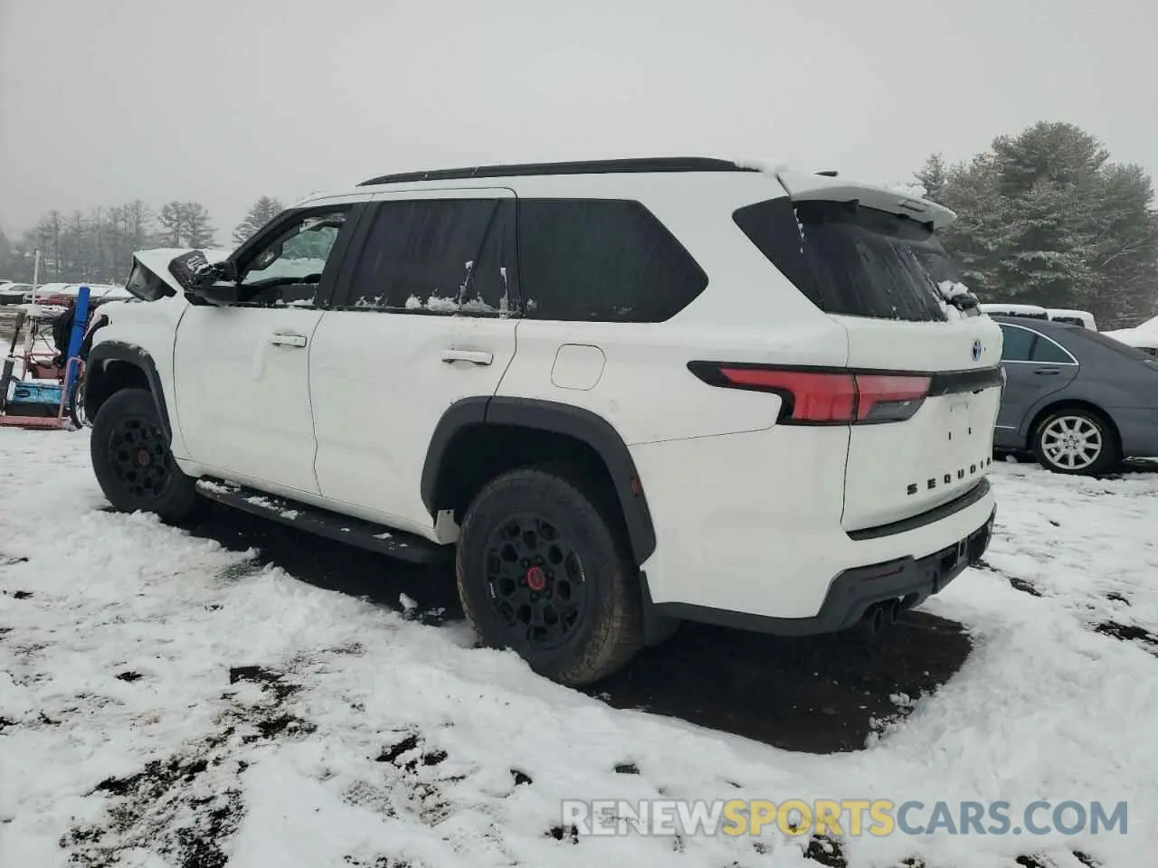 2 Фотография поврежденного автомобиля 7SVAAABA0PX018843 TOYOTA SEQUOIA 2023