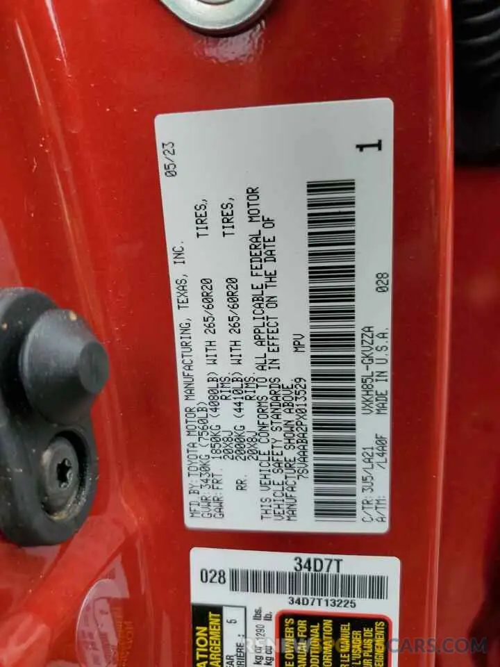 13 Фотография поврежденного автомобиля 7SVAAABA2PX013529 TOYOTA SEQUOIA 2023