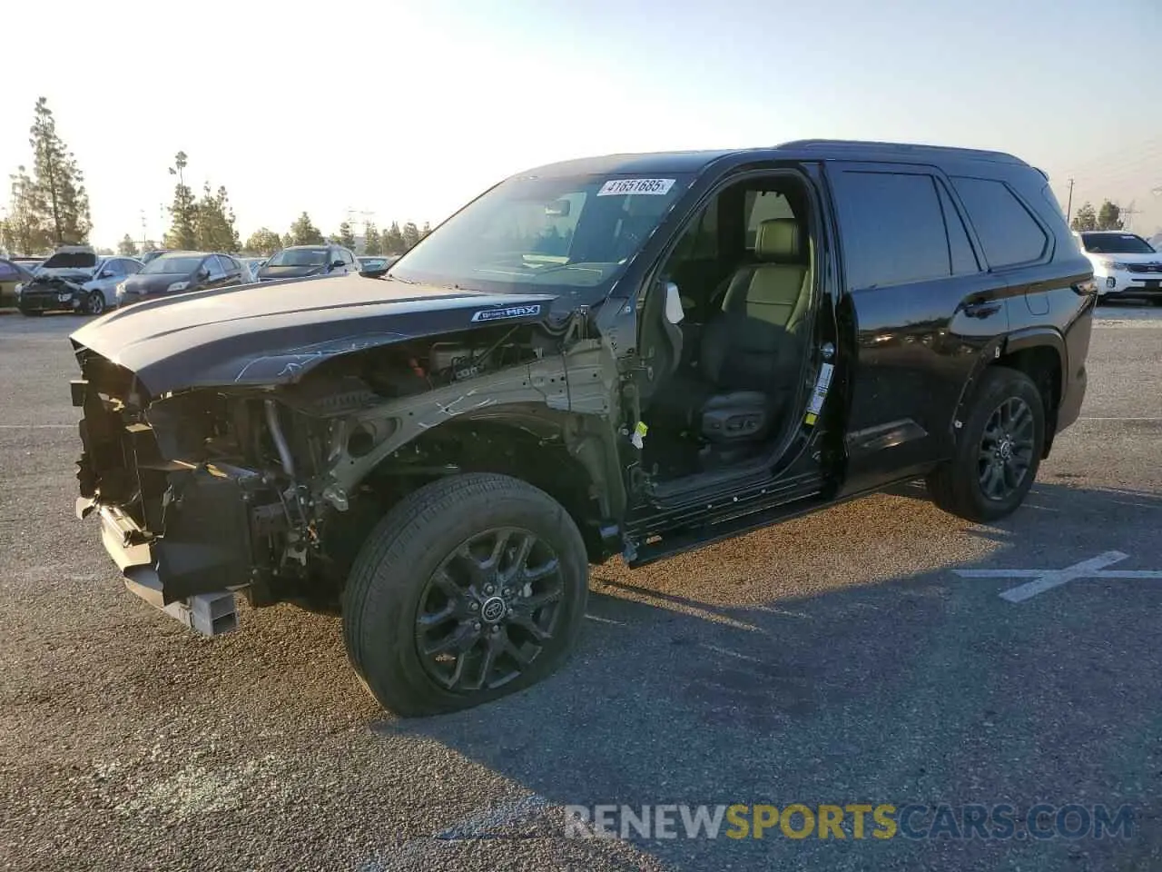 1 Фотография поврежденного автомобиля 7SVAAABA3PX015693 TOYOTA SEQUOIA 2023