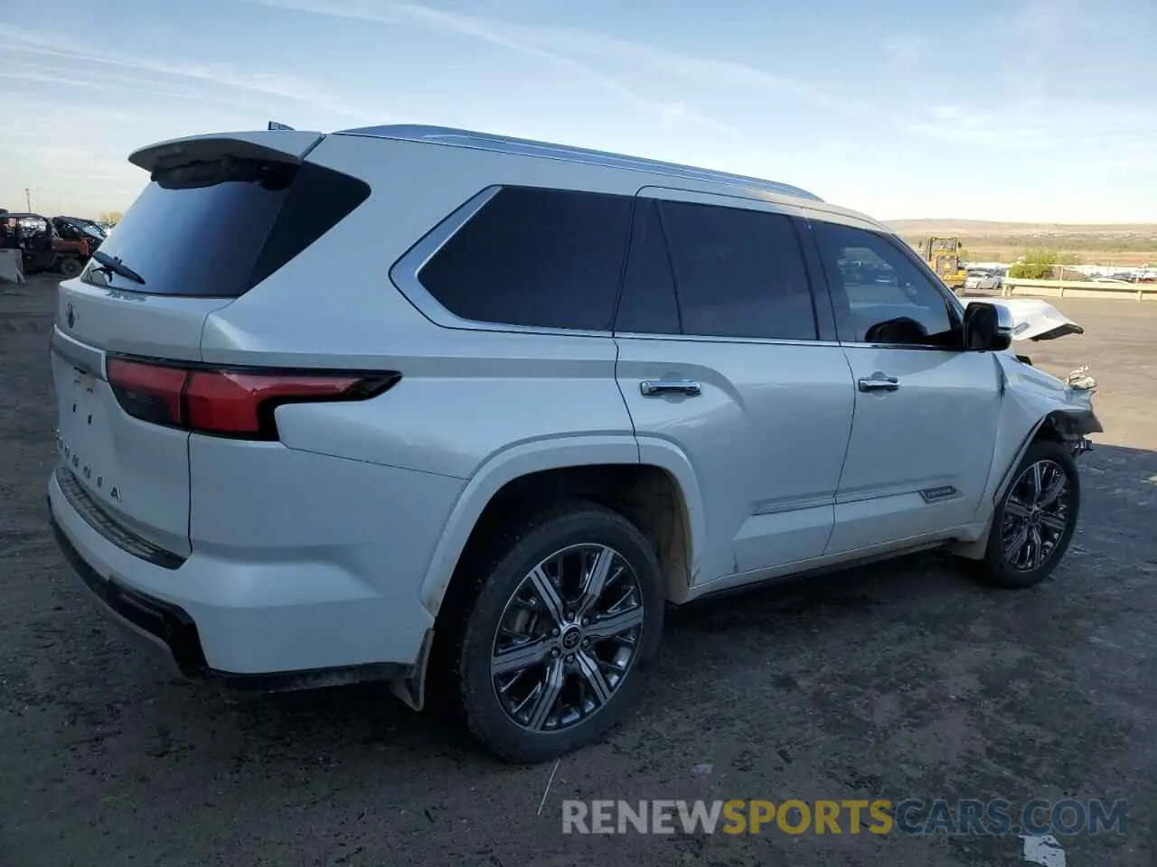 3 Фотография поврежденного автомобиля 7SVAAABA5PX009474 TOYOTA SEQUOIA 2023