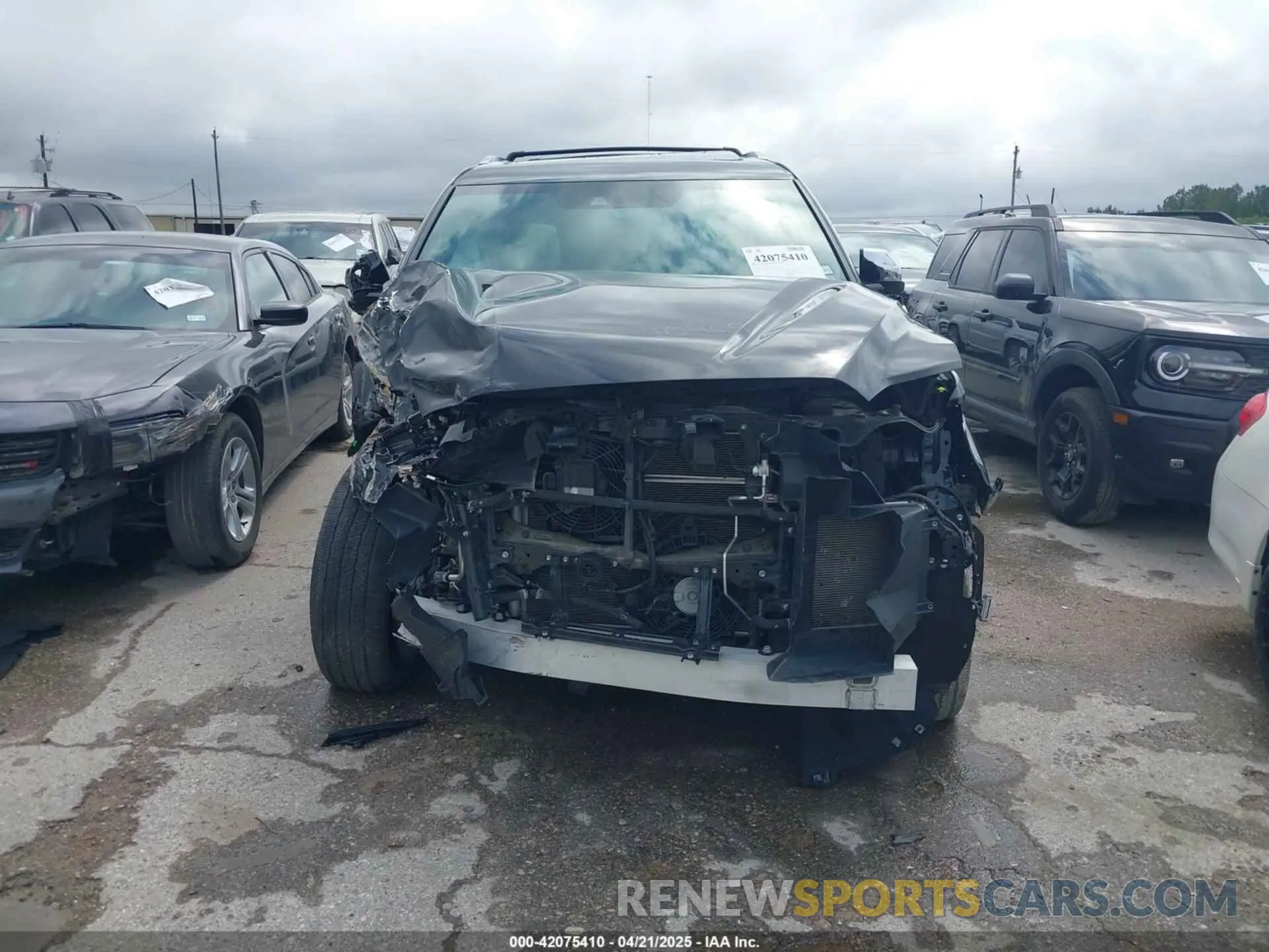 12 Photograph of a damaged car 7SVAAABA6RX025315 TOYOTA SEQUOIA 2024
