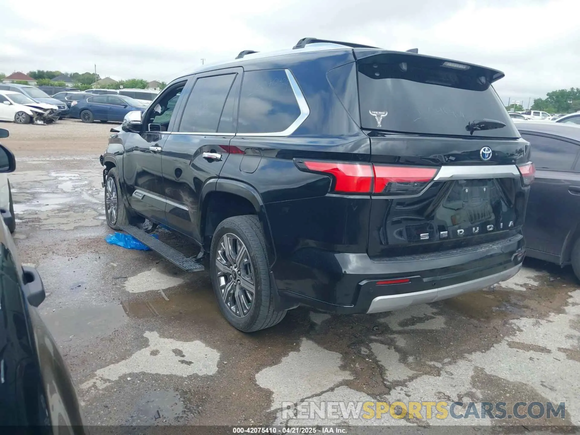 3 Photograph of a damaged car 7SVAAABA6RX025315 TOYOTA SEQUOIA 2024