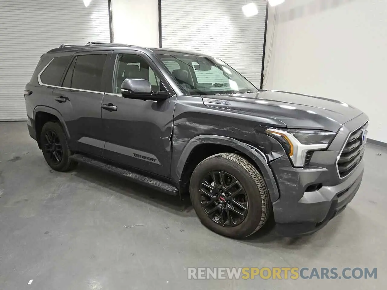 4 Фотография поврежденного автомобиля 7SVAAABA6RX042339 TOYOTA SEQUOIA 2024