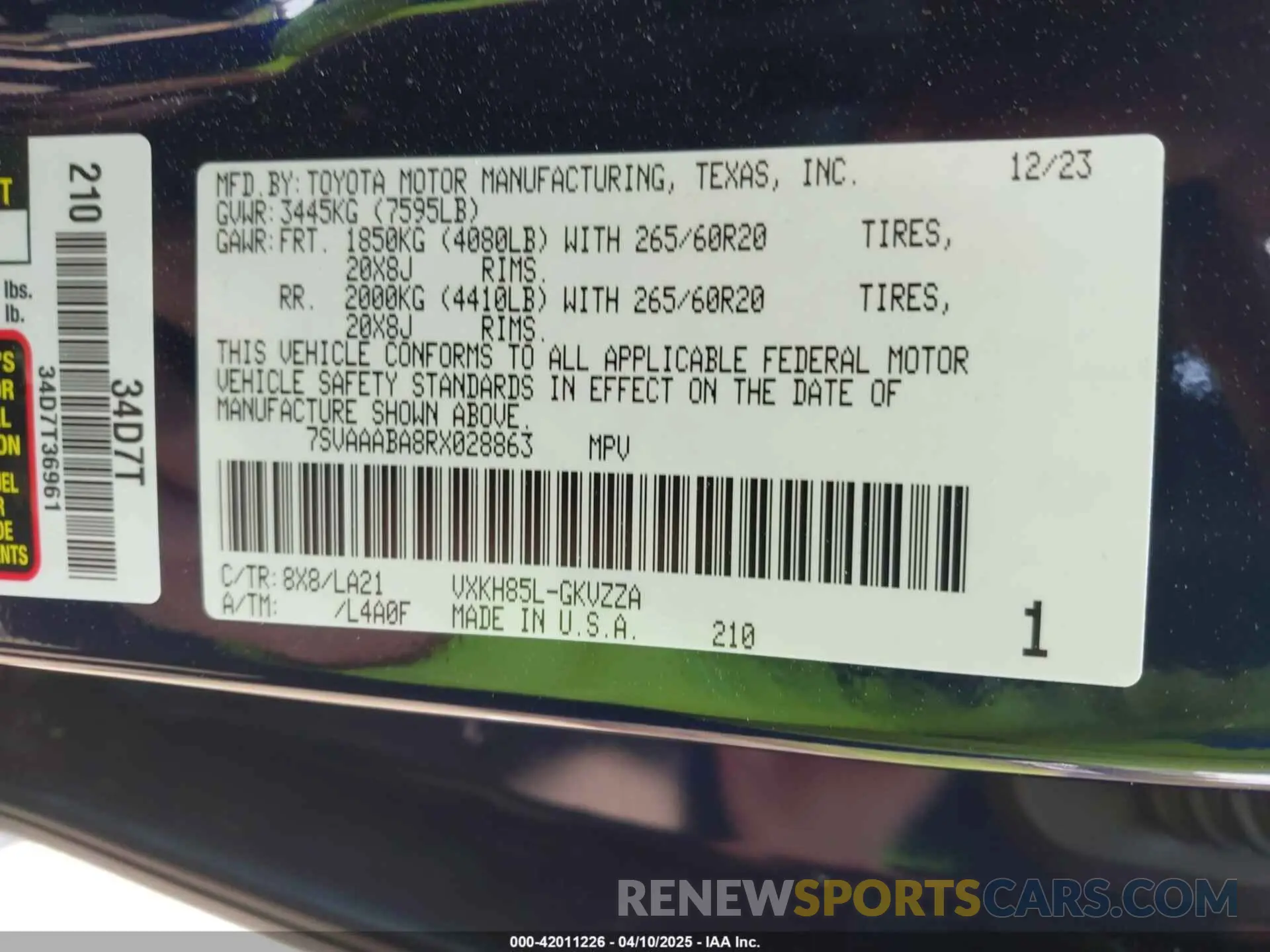 9 Photograph of a damaged car 7SVAAABA8RX028863 TOYOTA SEQUOIA 2024