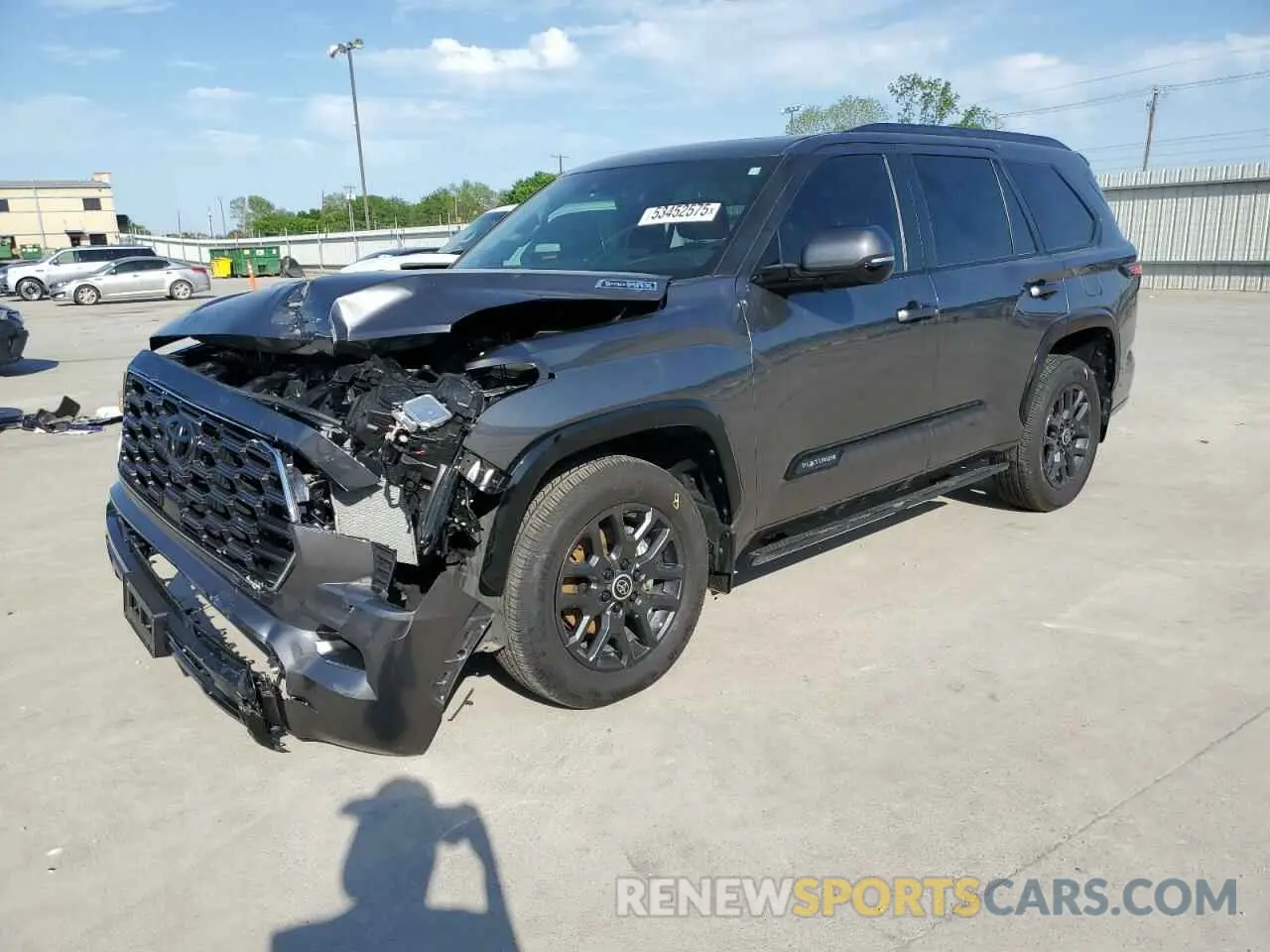 1 Фотография поврежденного автомобиля 7SVAAABA8RX034937 TOYOTA SEQUOIA 2024