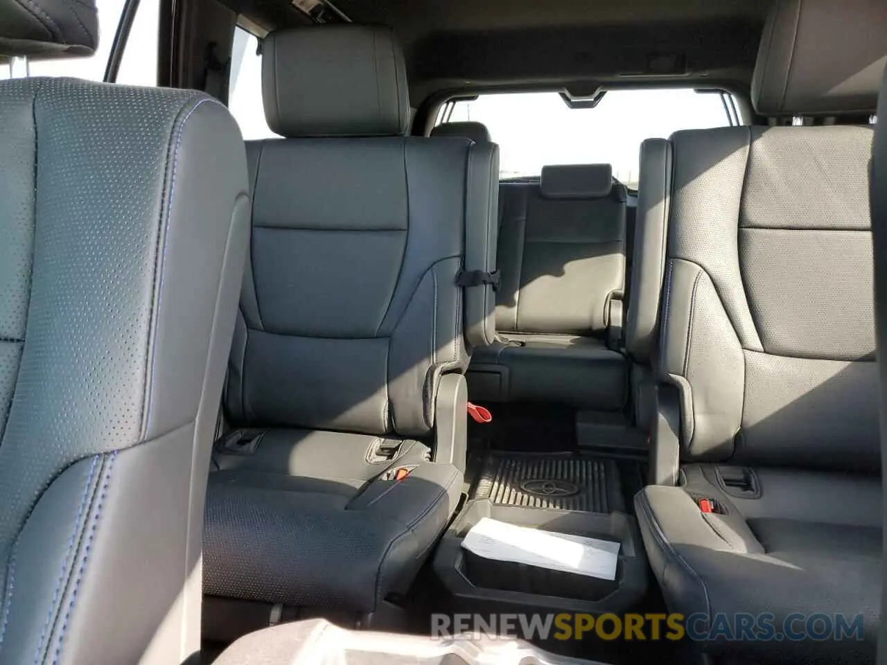 10 Фотография поврежденного автомобиля 7SVAAABA8RX034937 TOYOTA SEQUOIA 2024