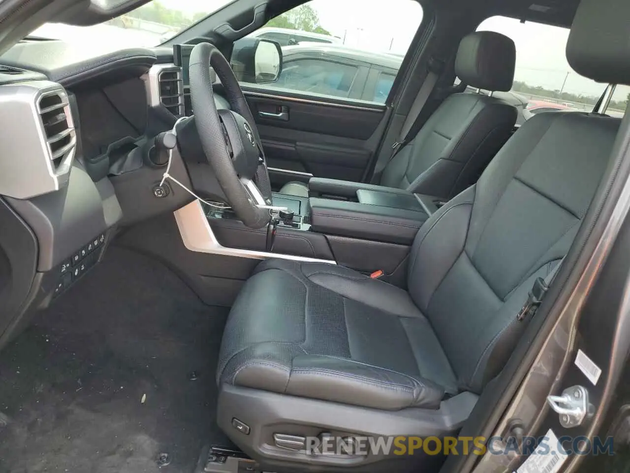 7 Фотография поврежденного автомобиля 7SVAAABA8RX034937 TOYOTA SEQUOIA 2024