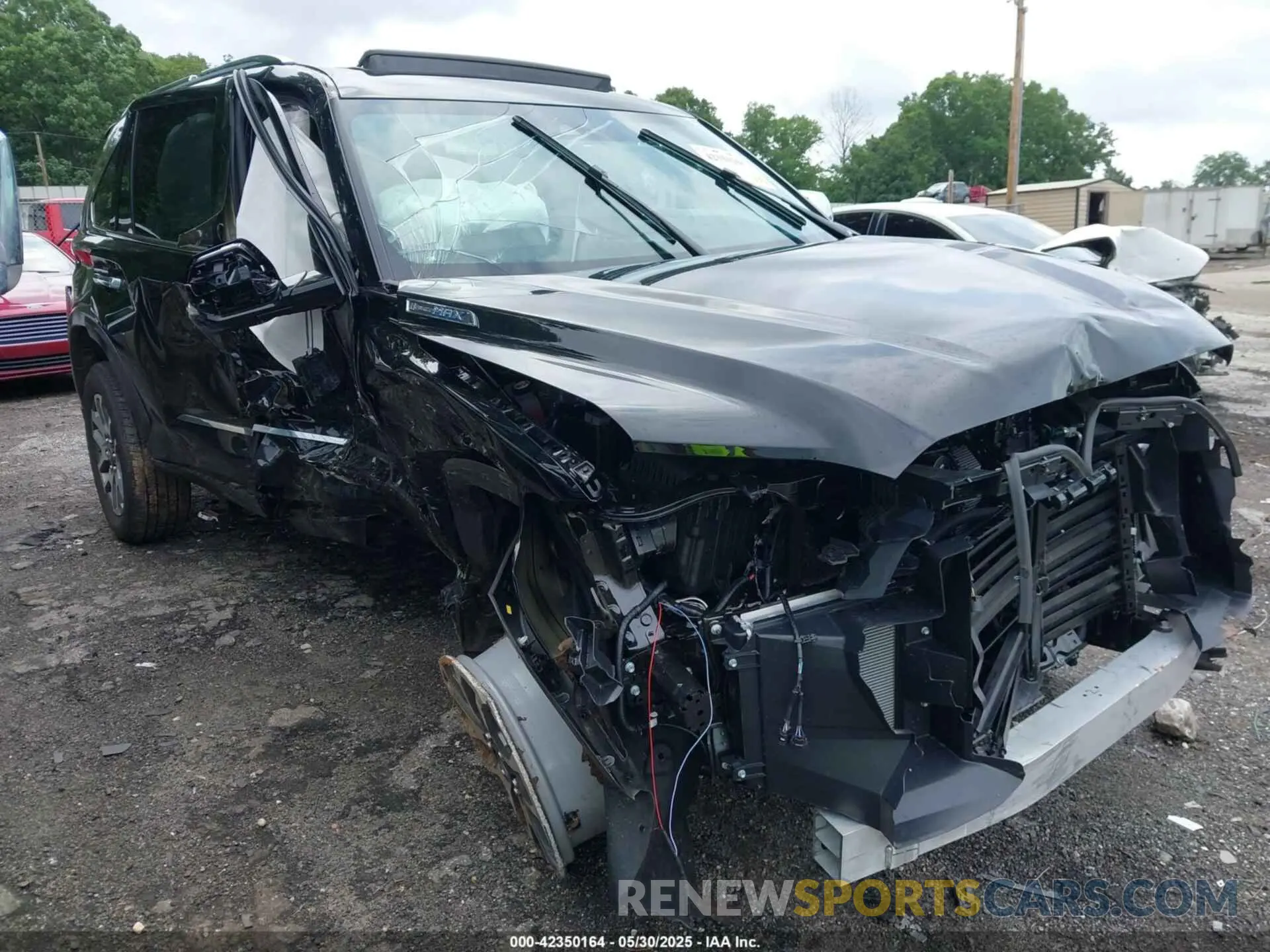 1 Photograph of a damaged car 7SVAAABA7SX058121 TOYOTA SEQUOIA 2025