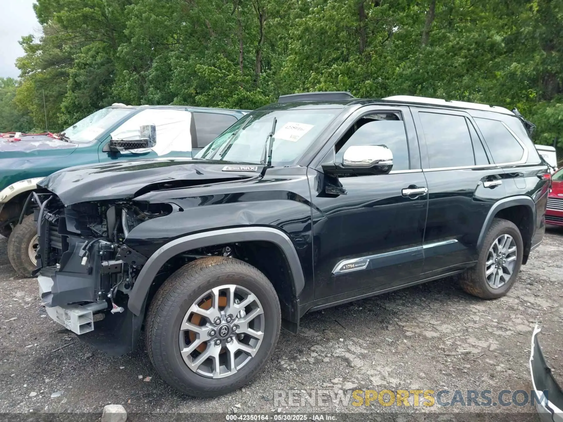 14 Photograph of a damaged car 7SVAAABA7SX058121 TOYOTA SEQUOIA 2025