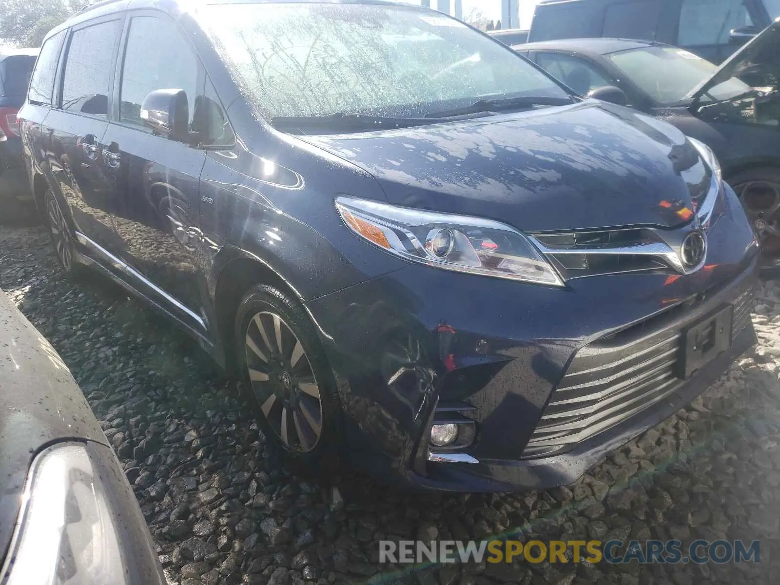 1 Photograph of a damaged car 5TDDZ3DC6KS217484 TOYOTA SIENNA 2019