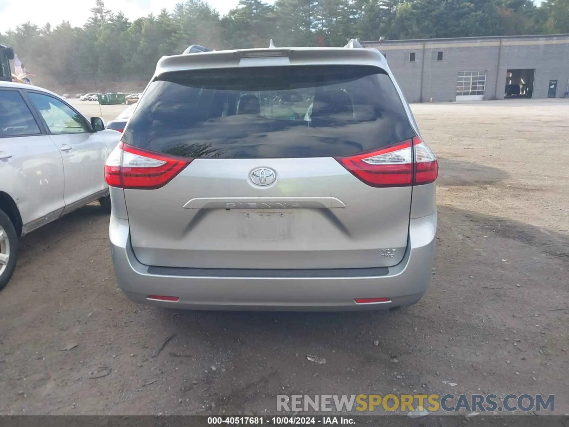 16 Photograph of a damaged car 5TDDZ3DC7KS227408 TOYOTA SIENNA 2019