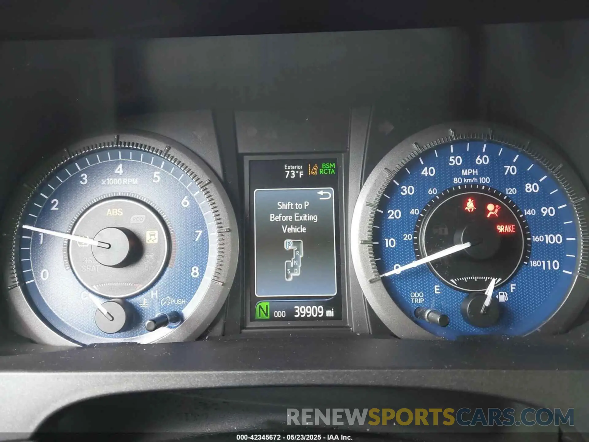 7 Photograph of a damaged car 5TDDZ3DC8KS224999 TOYOTA SIENNA 2019