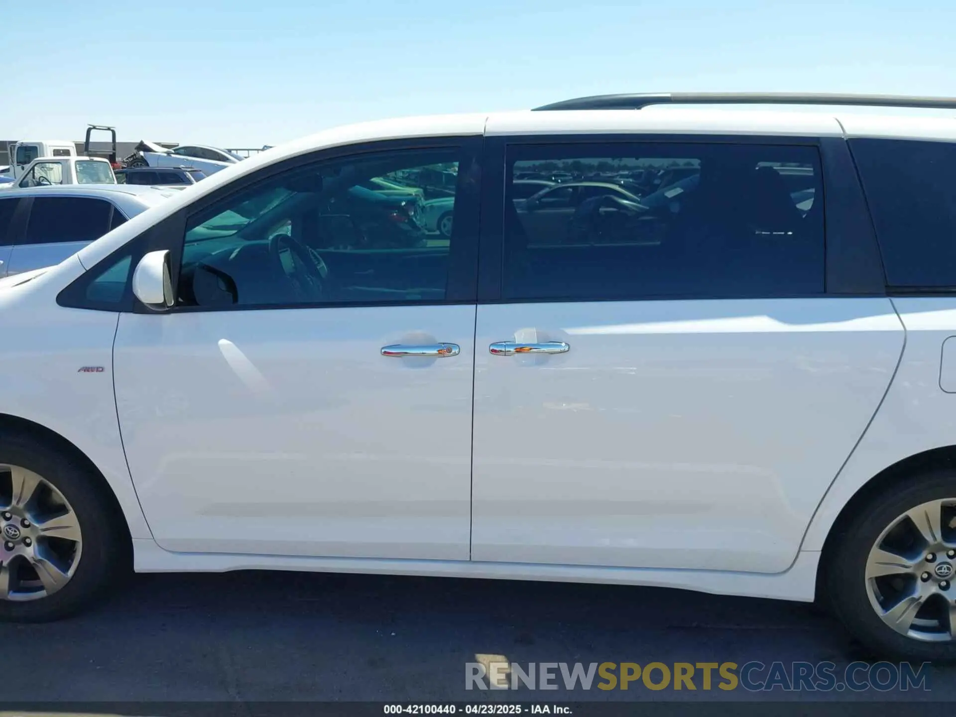 15 Фотография поврежденного автомобиля 5TDEZ3DC2KS213064 TOYOTA SIENNA 2019