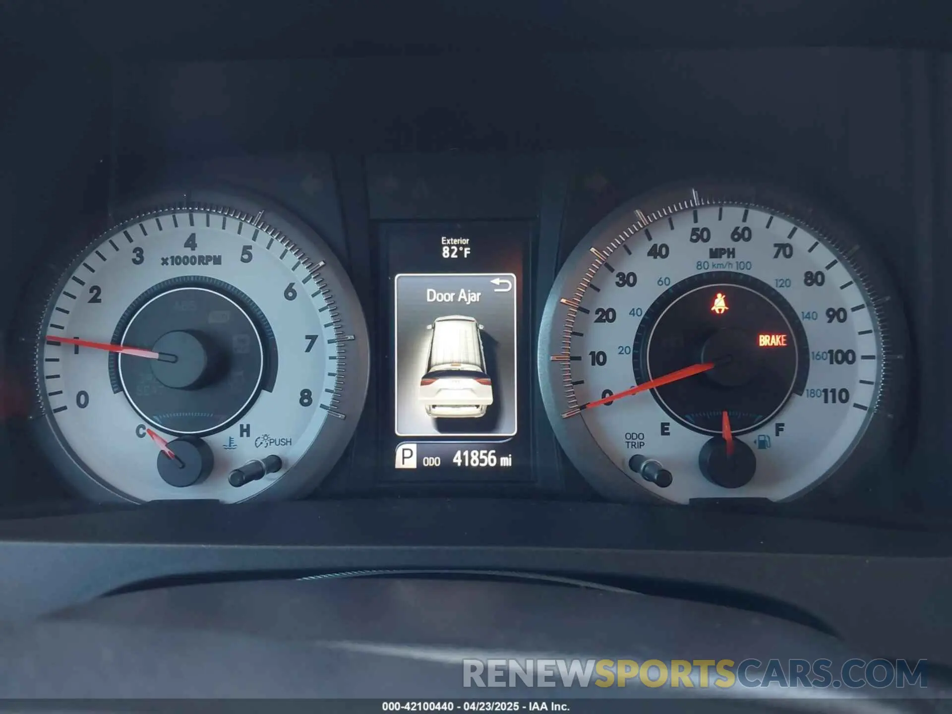 7 Фотография поврежденного автомобиля 5TDEZ3DC2KS213064 TOYOTA SIENNA 2019