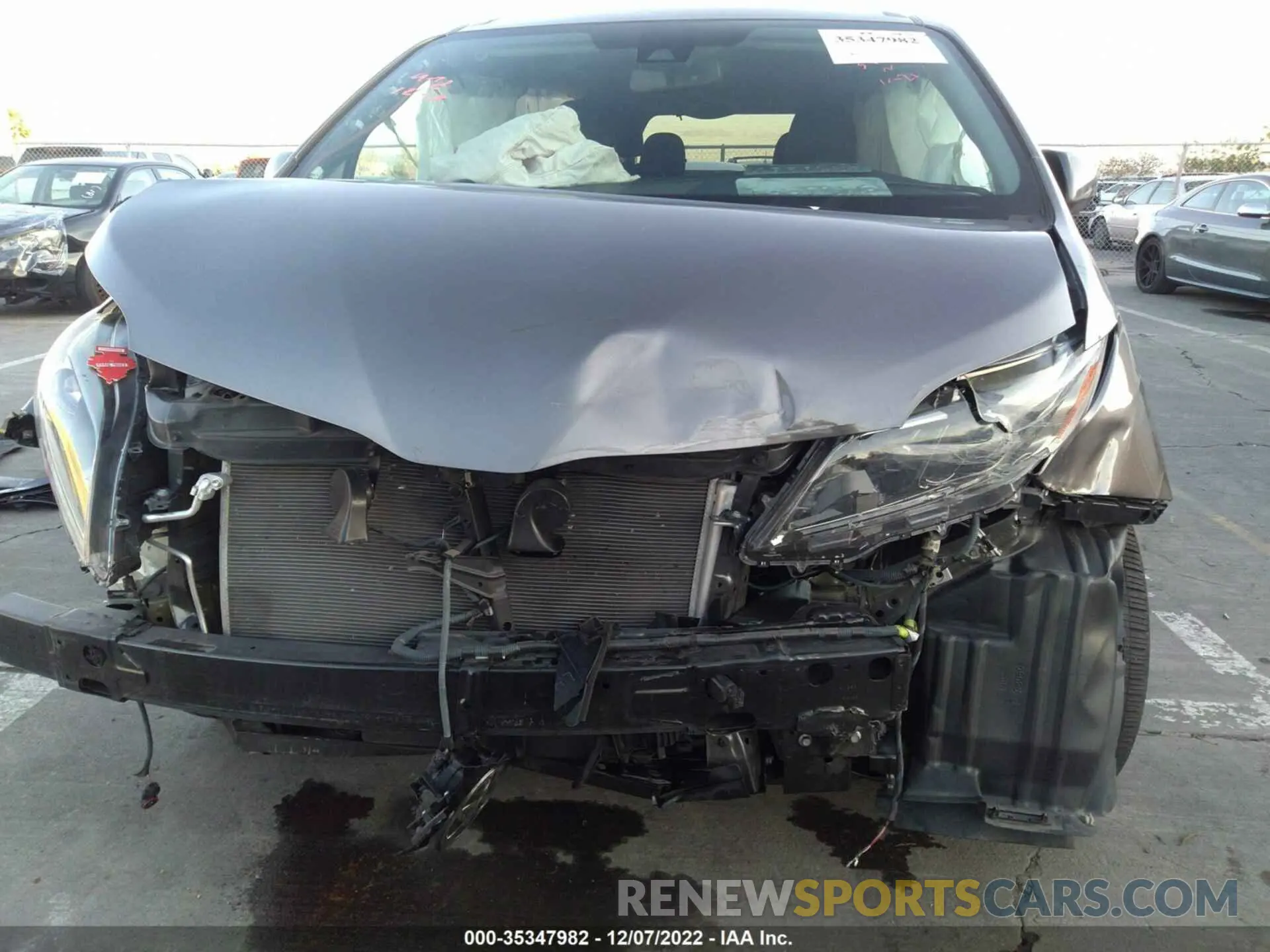 6 Фотография поврежденного автомобиля 5TDEZ3DC4KS226964 TOYOTA SIENNA 2019