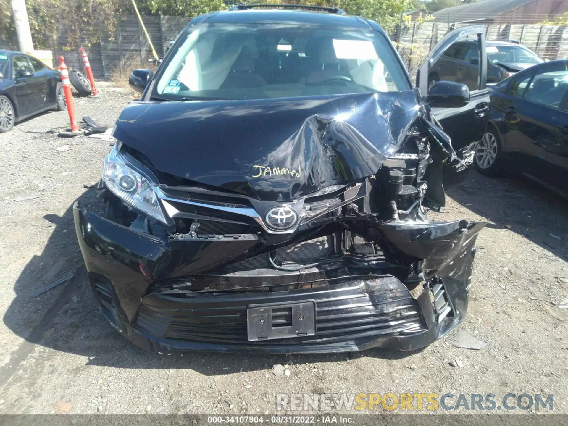 10 Фотография поврежденного автомобиля 5TDJZ3DC4KS223531 TOYOTA SIENNA 2019
