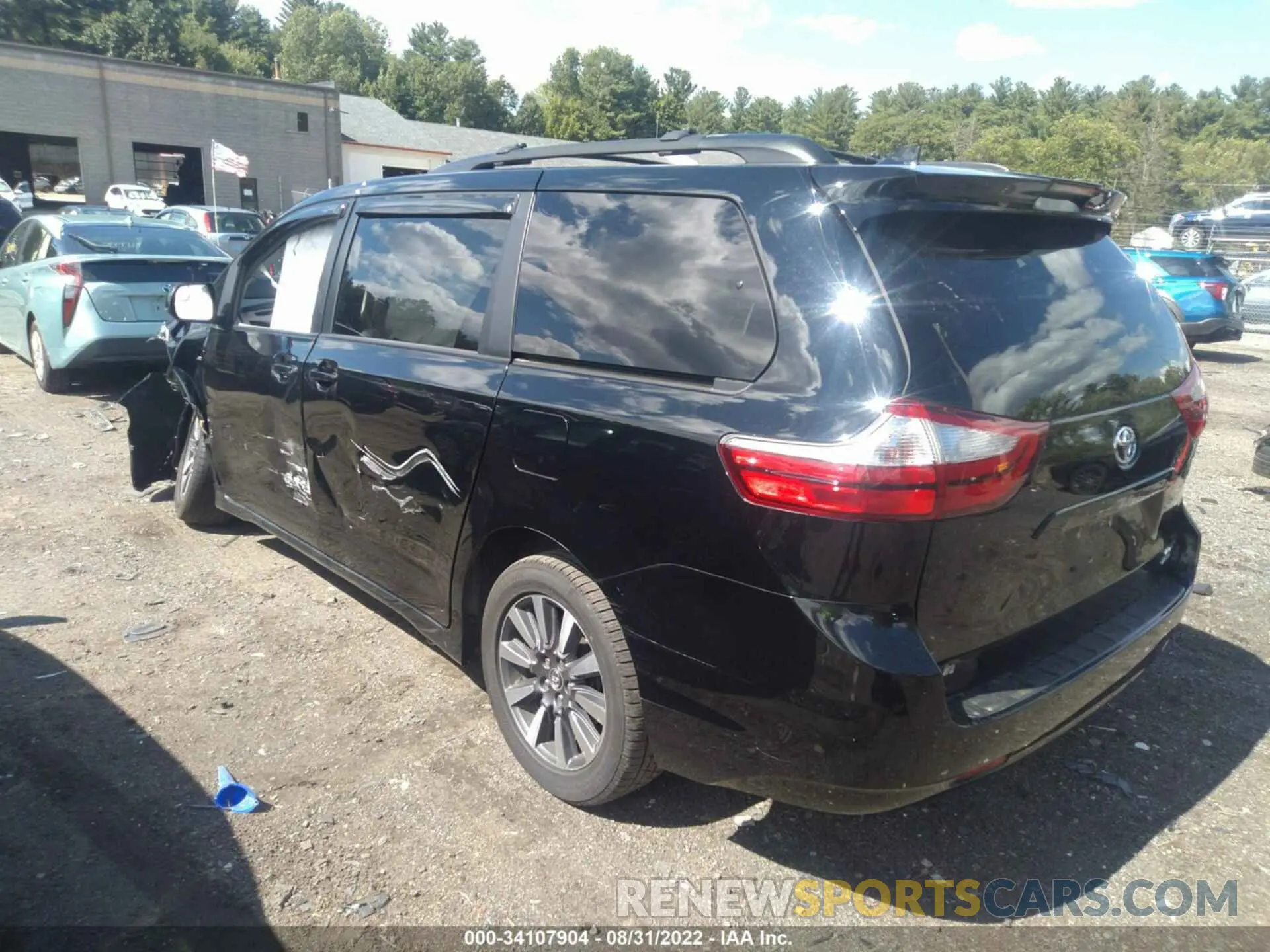 3 Фотография поврежденного автомобиля 5TDJZ3DC4KS223531 TOYOTA SIENNA 2019