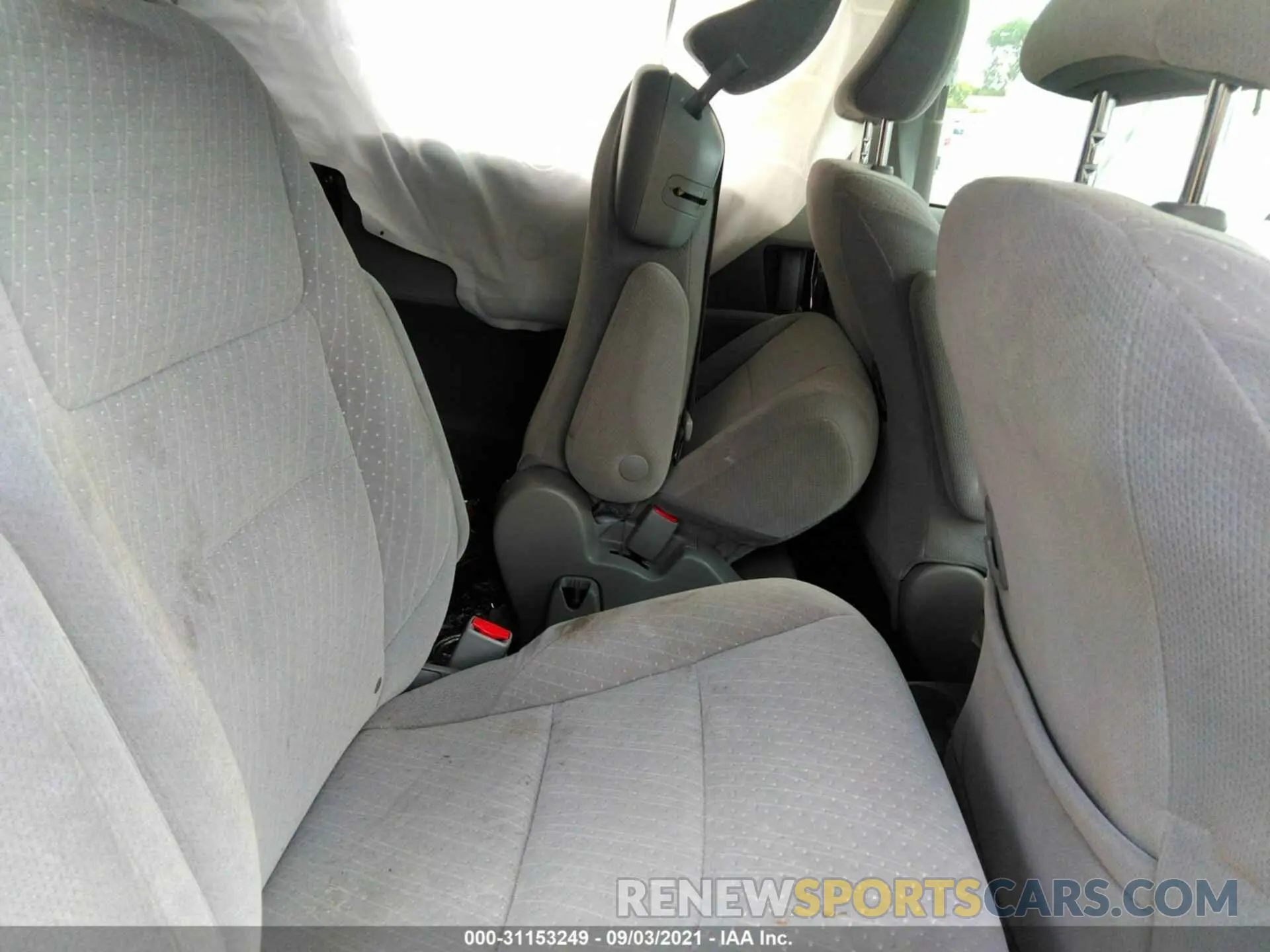 8 Фотография поврежденного автомобиля 5TDKZ3DC0KS001556 TOYOTA SIENNA 2019